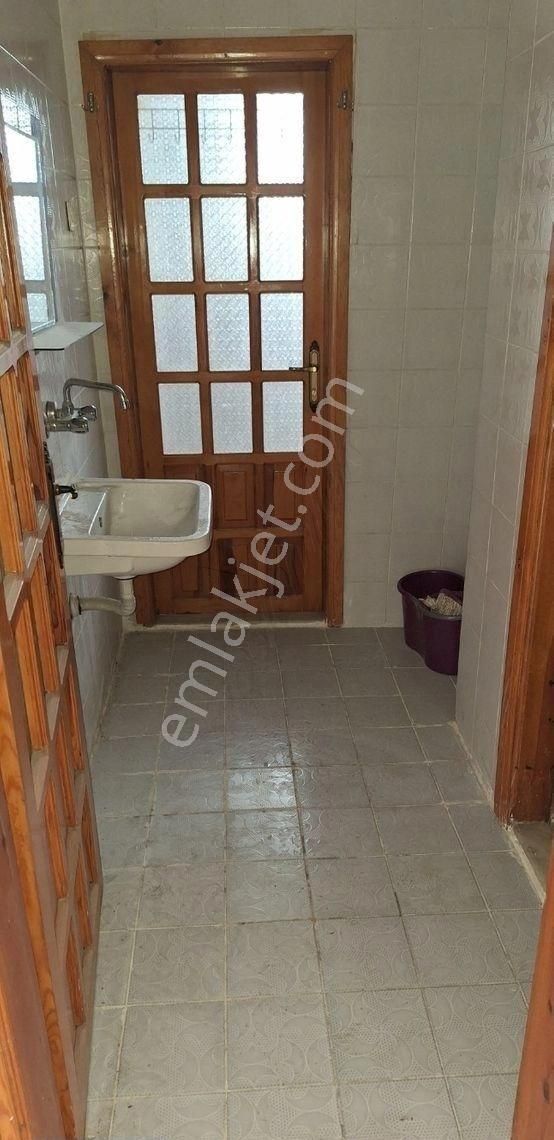 Emlaknomi'den Aydınlar Mahallesi'nde Yht Yolu Manzaralı 3+1 Kombili Daire (71150)