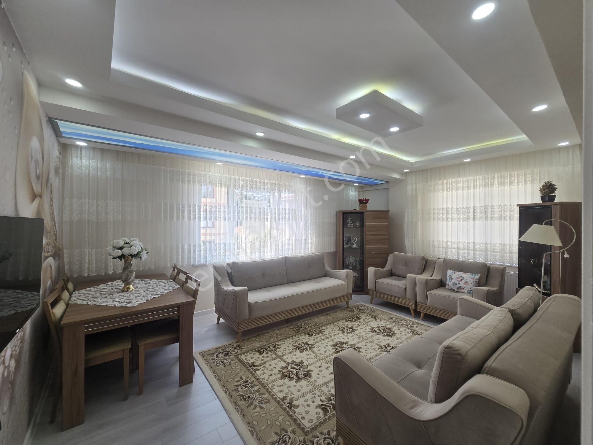Gökmeydan Mah. Ondokuz Mayıs Cad. Yakını Bakımlı 2+1/ Öt-1