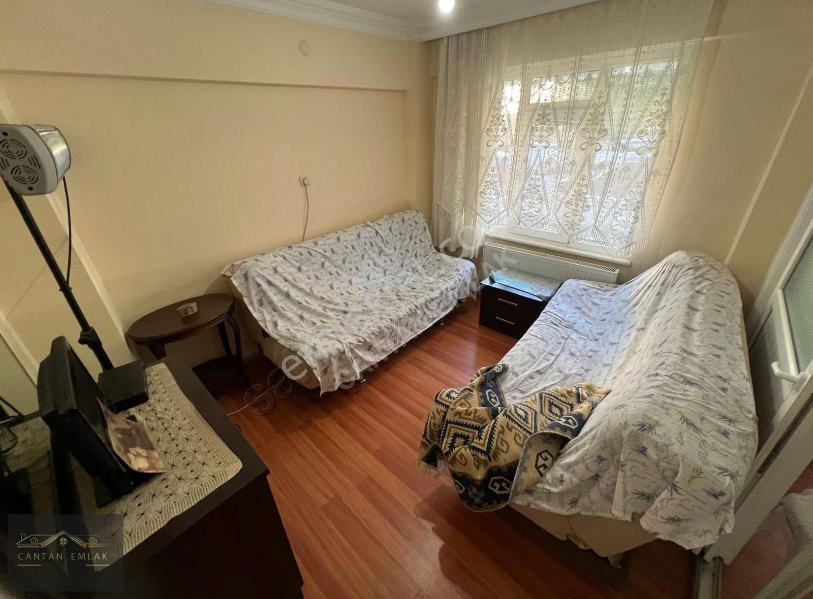 Yetki Cantandan Akçayda Denize 100mt Kaçmaz Ön Cephe 2+1
