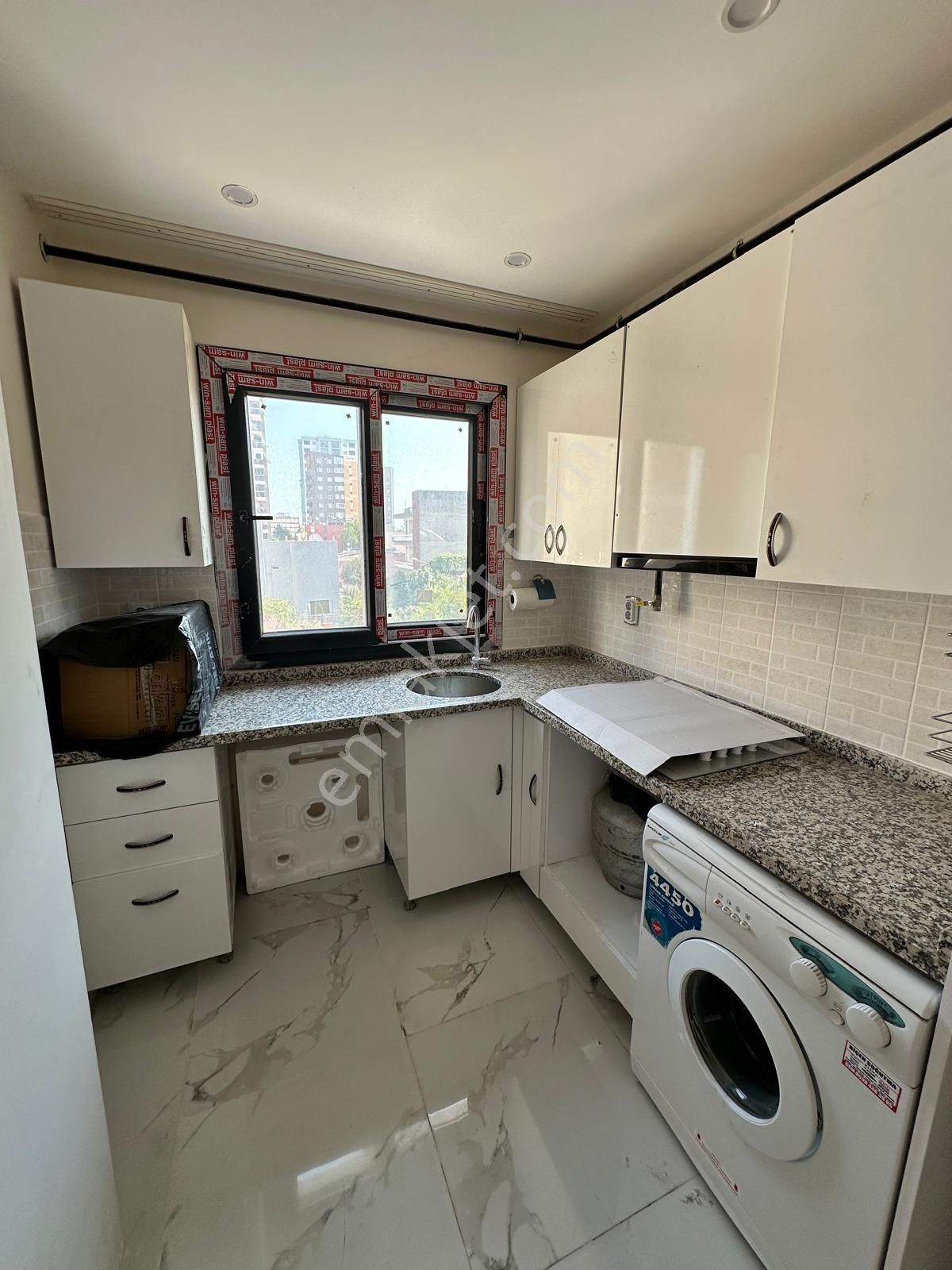 Adana Baraj Yolunda İller Bankası Yanı Geniş Eşyalı Kiralık 1+1 Daire !