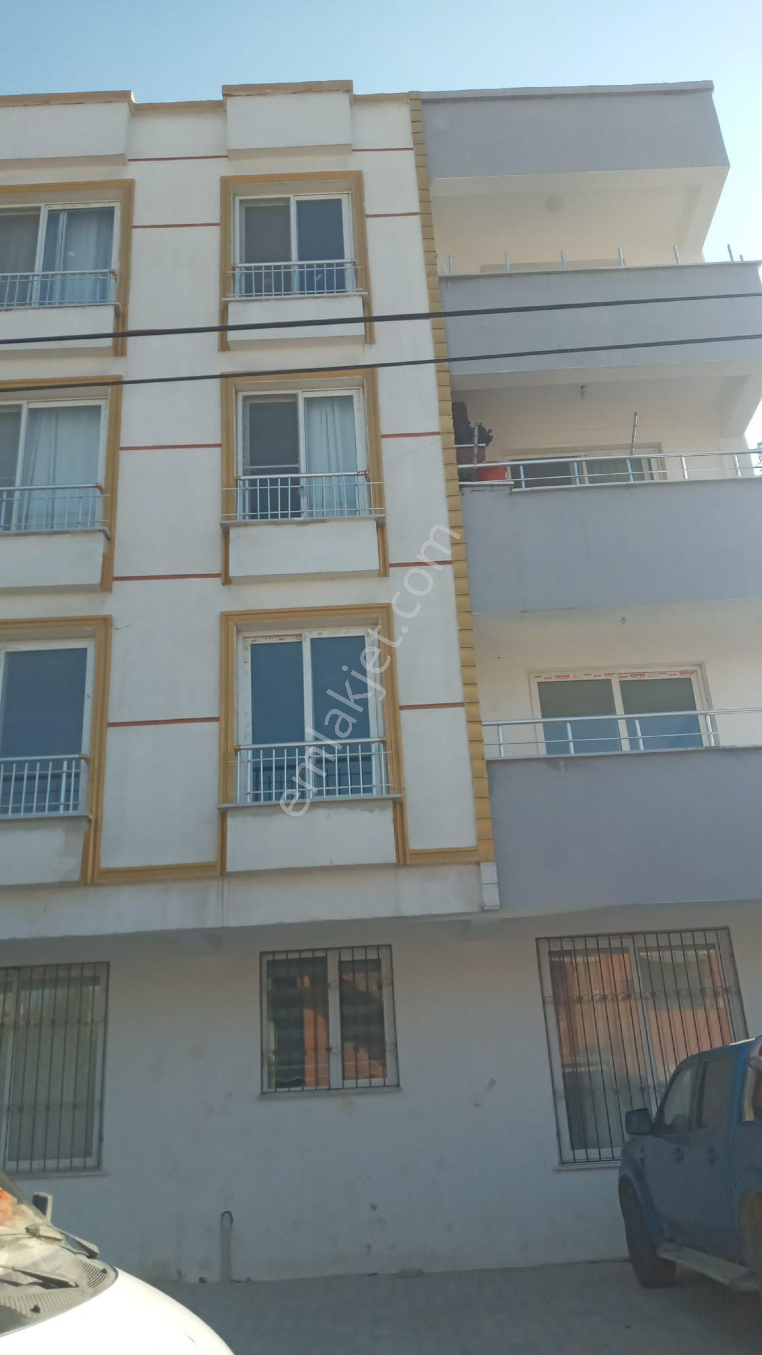 Küçük Dalyan Reyhanlı Yolu Üzeri 2+1 Satılık Daire