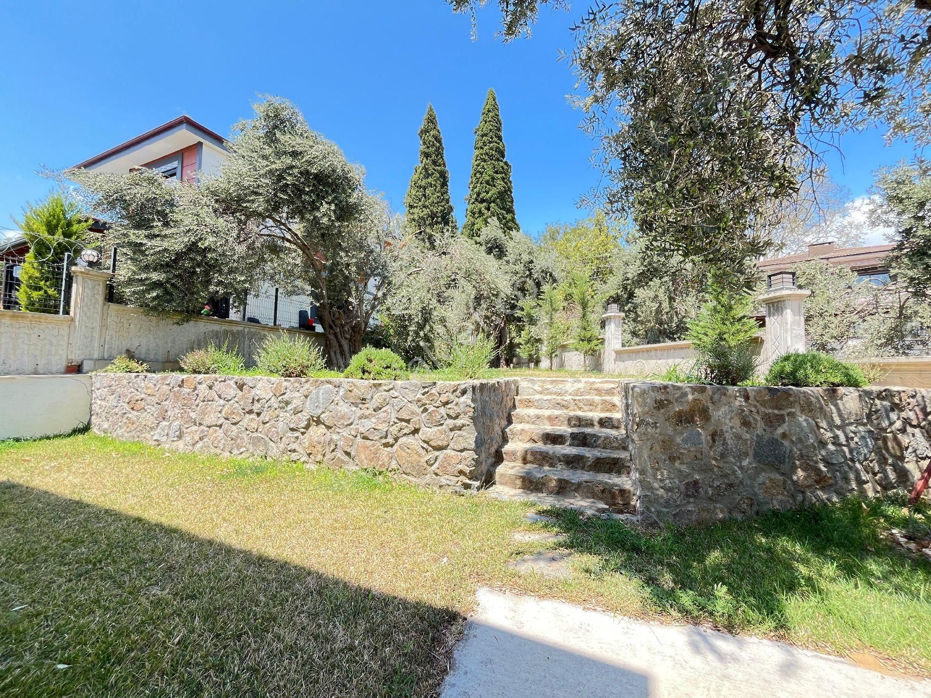 Arya'dan Gürede Kazdağları Manzaralı 6+1 Müstakil Geniş Bahçeli Villa - Görsel 14