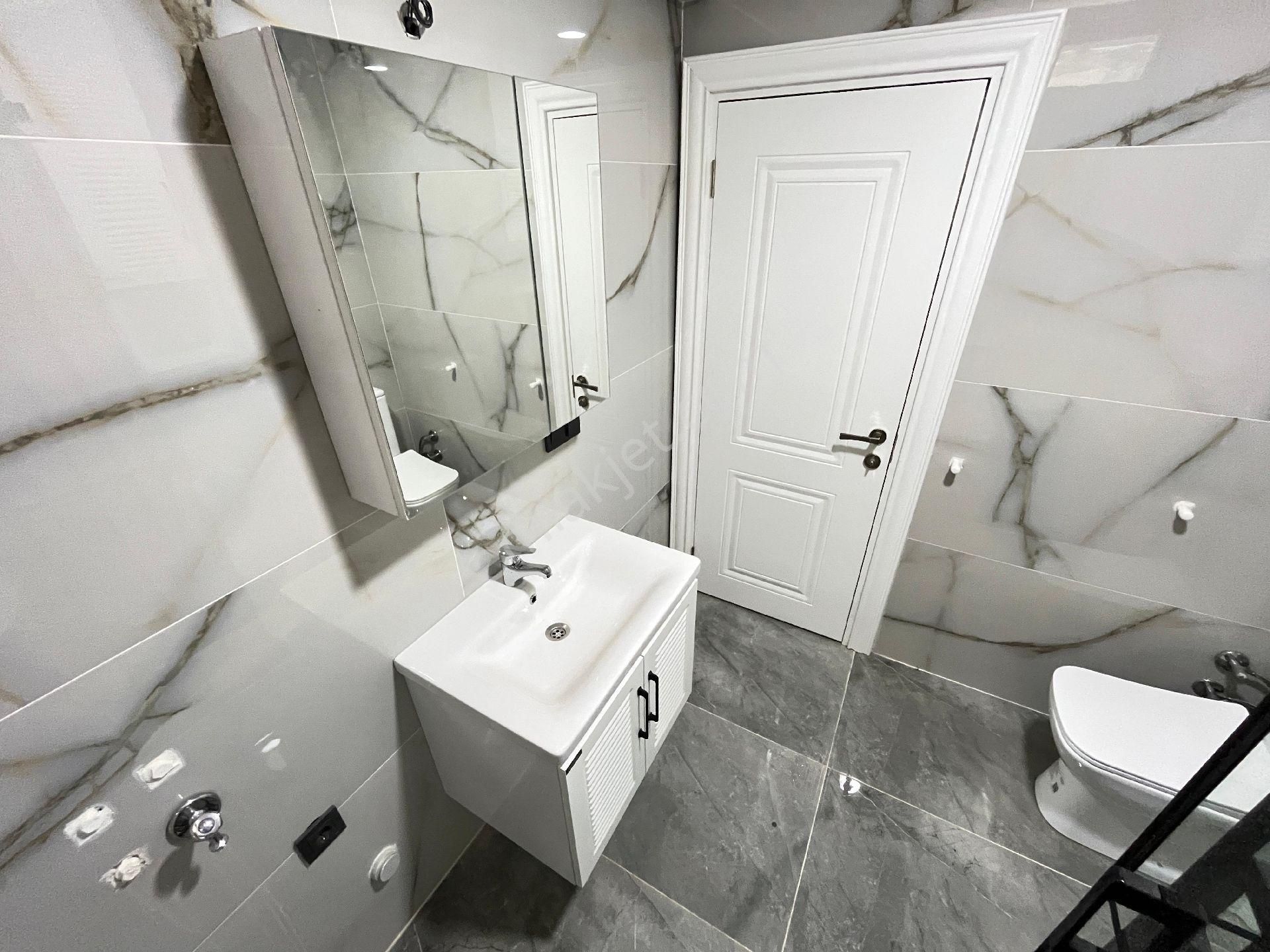 Arya'dan Gürede Kazdağları Manzaralı 6+1 Müstakil Geniş Bahçeli Villa - Görsel 23