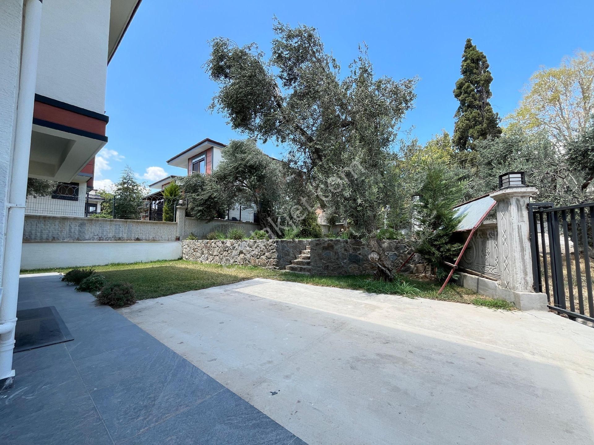 Arya'dan Gürede Kazdağları Manzaralı 6+1 Müstakil Geniş Bahçeli Villa - Görsel 18