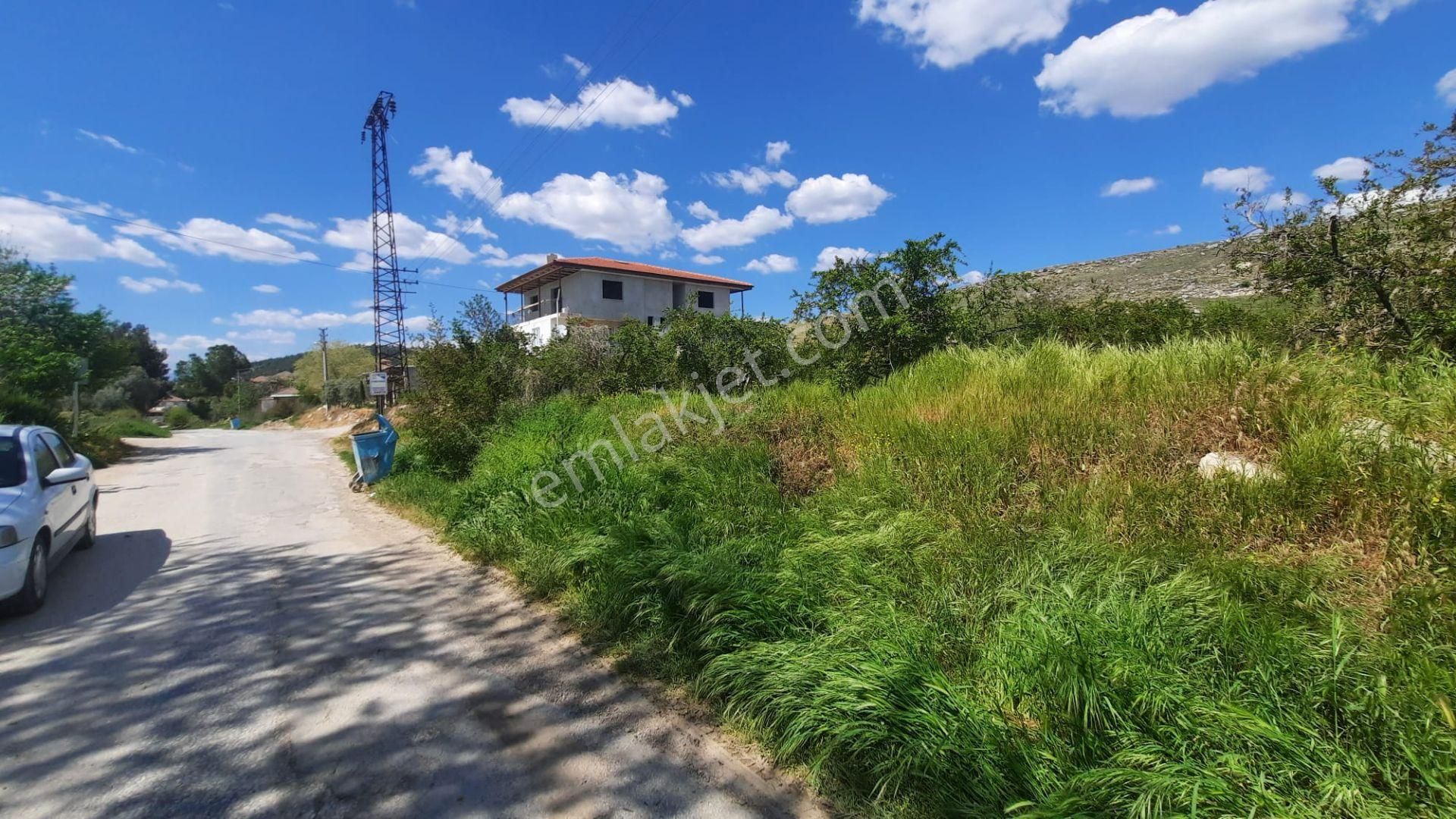 Lobby Fortisten Pamukkale Yeniköyde Satılık 5.412 M2 Nar Bahçesi