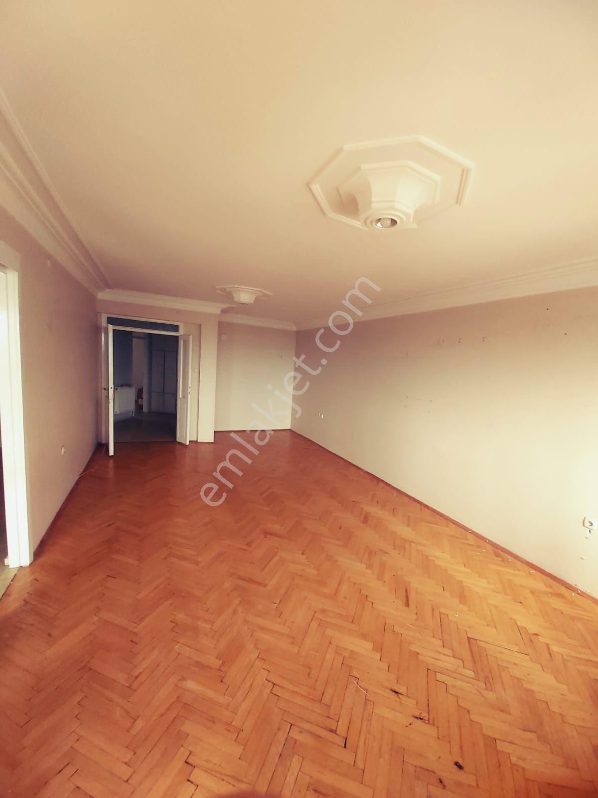 Site İçerisinde 3+1 Arakat Ferah Manzaralı Geniş Doğalgazlı Otoparklı Daire - Görsel 2