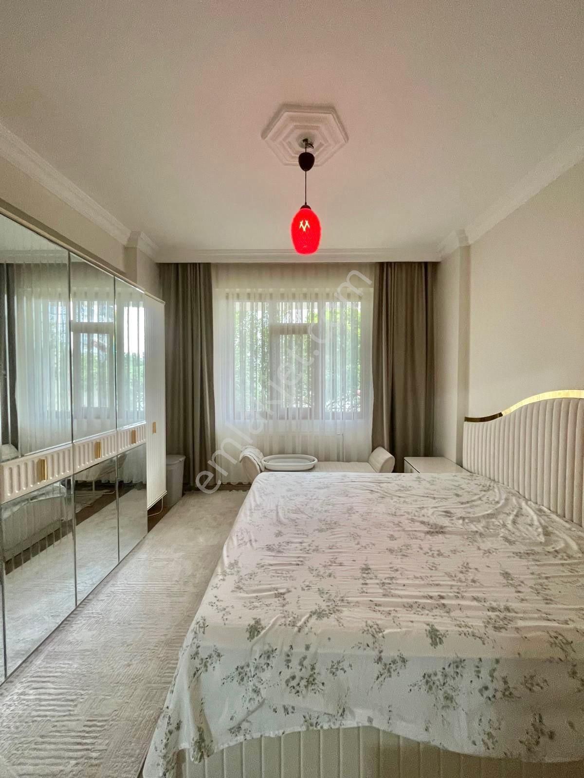 Radisson Arkası Satılık Yüksek Giriş 4+1 Bakımlı Daire