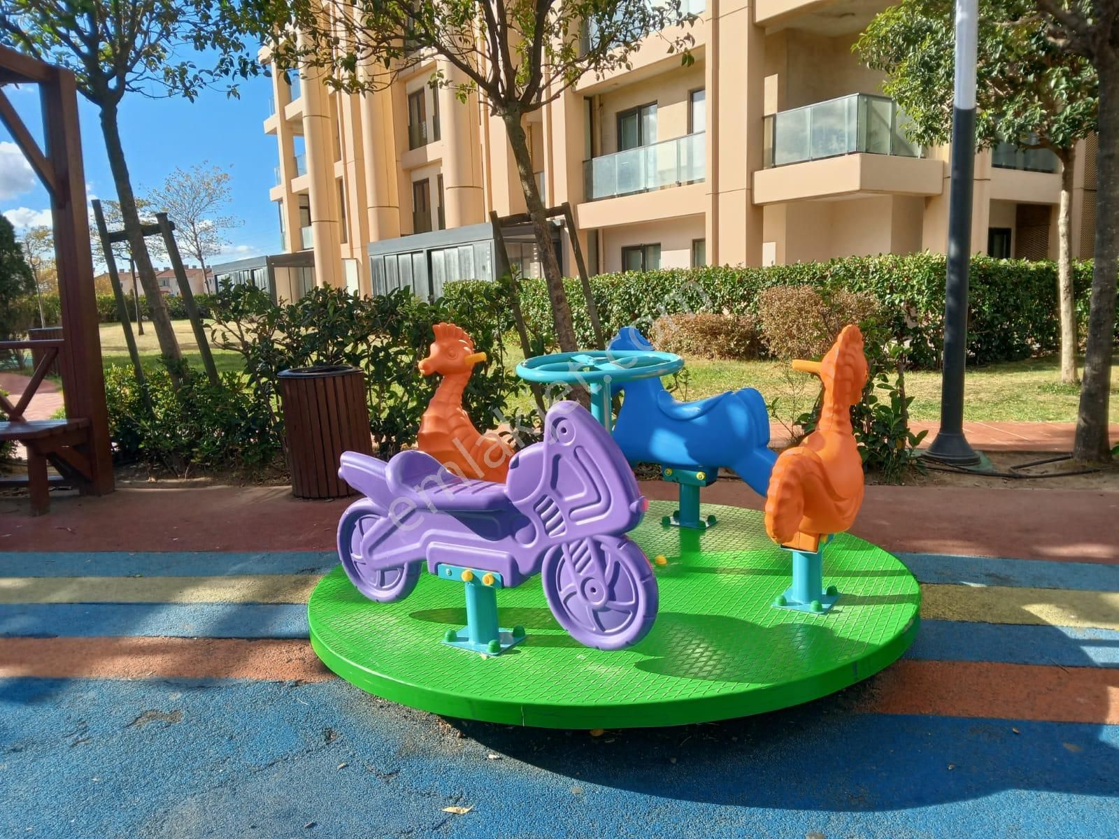 Kiptaş Venezia Mega'da Satılık 2+1 Boş Ful Eşyalı Balkonlu Avm Havuz Mnz. Daire - Görsel 12