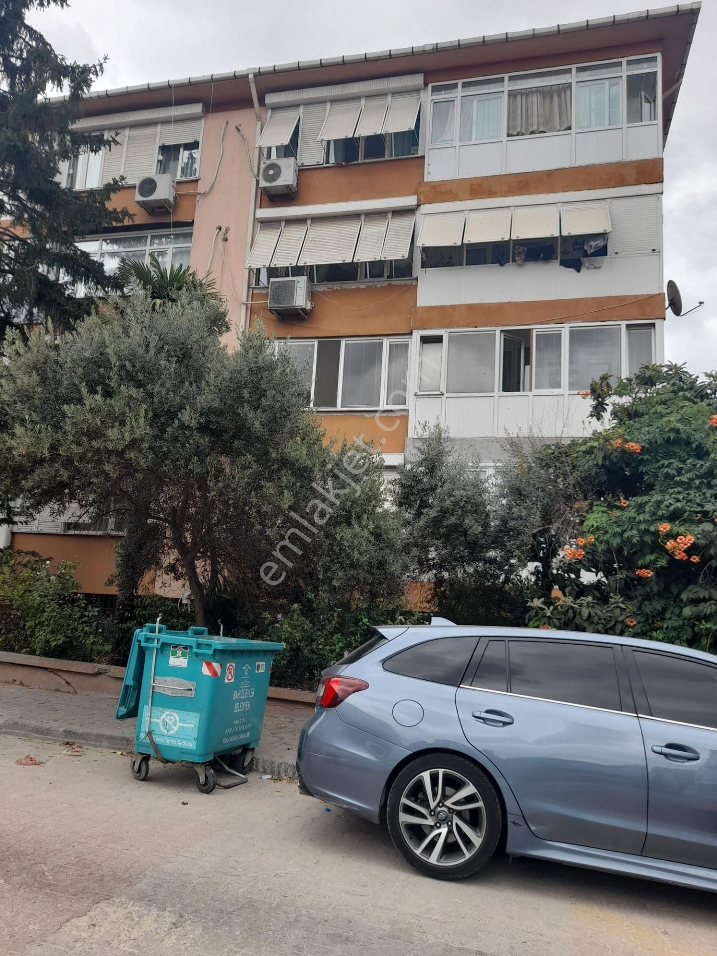 Bahçelievler Hareket Ordusu Sk 3+1 Boş Son Kat 120m2 Net