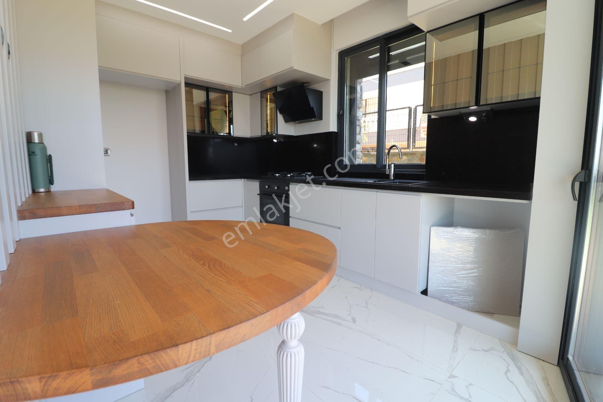 Irmaksudan Muhteşem Deniz Manzaralı Altınoluk Ta 4+1 Villa - Görsel 4