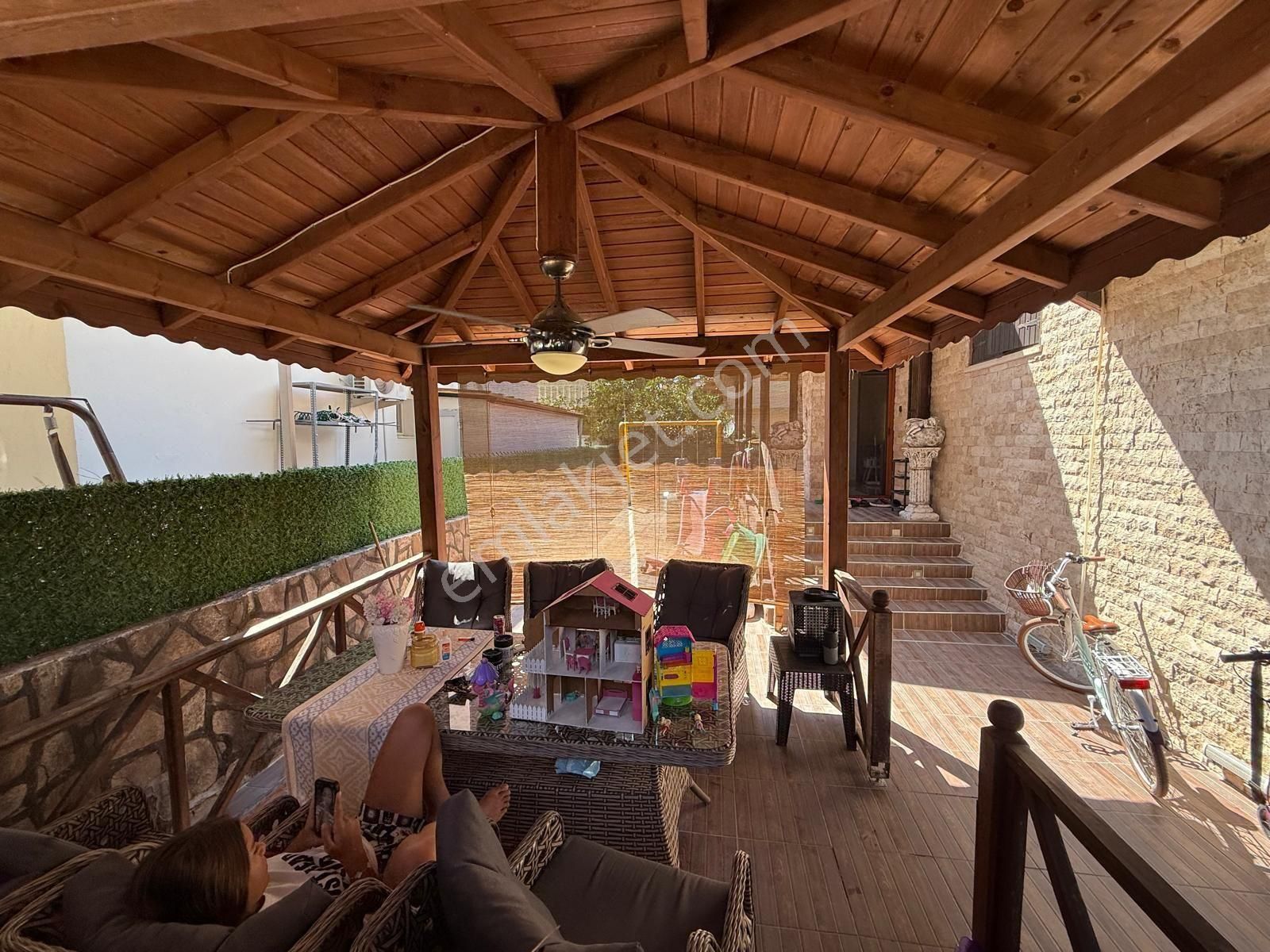 Tek Müstakil Deniz'e 100 Metre 3+1 Villa - Görsel 7