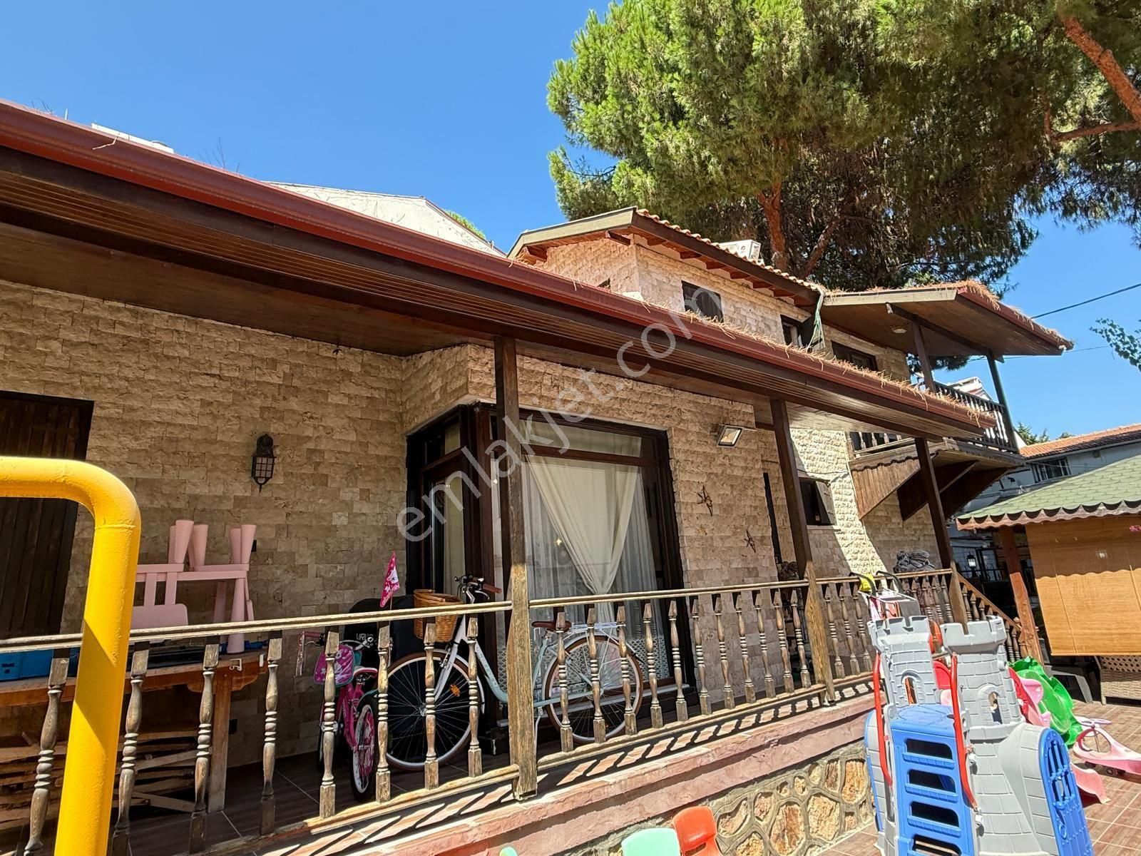 Tek Müstakil Deniz'e 100 Metre 3+1 Villa - Görsel 5