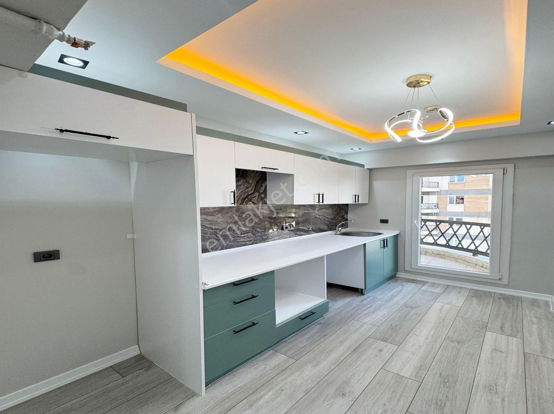 Vira Yapı'dan Site İçerisinde Çift Balkonlu Fırsat Satılık Daire - Görsel 3