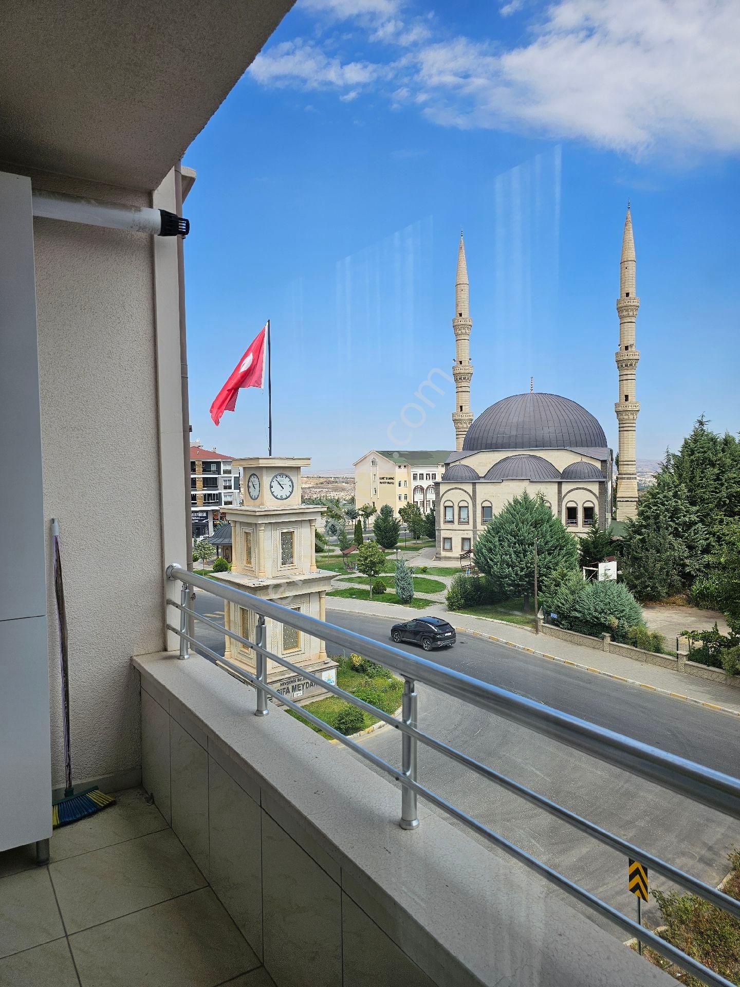 Sahibinden - Hastane Kavşağında Full Eşyalı Kiralık 1+1 Daire