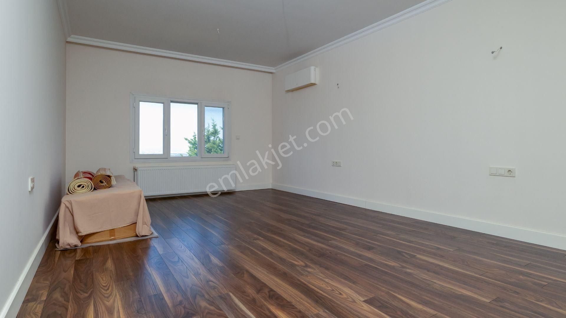 Yamaç Evler Sitesinde 750 M2 Bahçe İçinde 4+1 Muhteşem Villa - Görsel 20