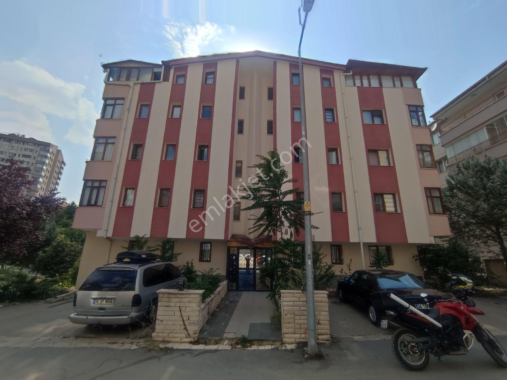 Ankara Çankaya Bakımlı Kapalı Teraslı Satılık Dubleks Daire - Görsel 21