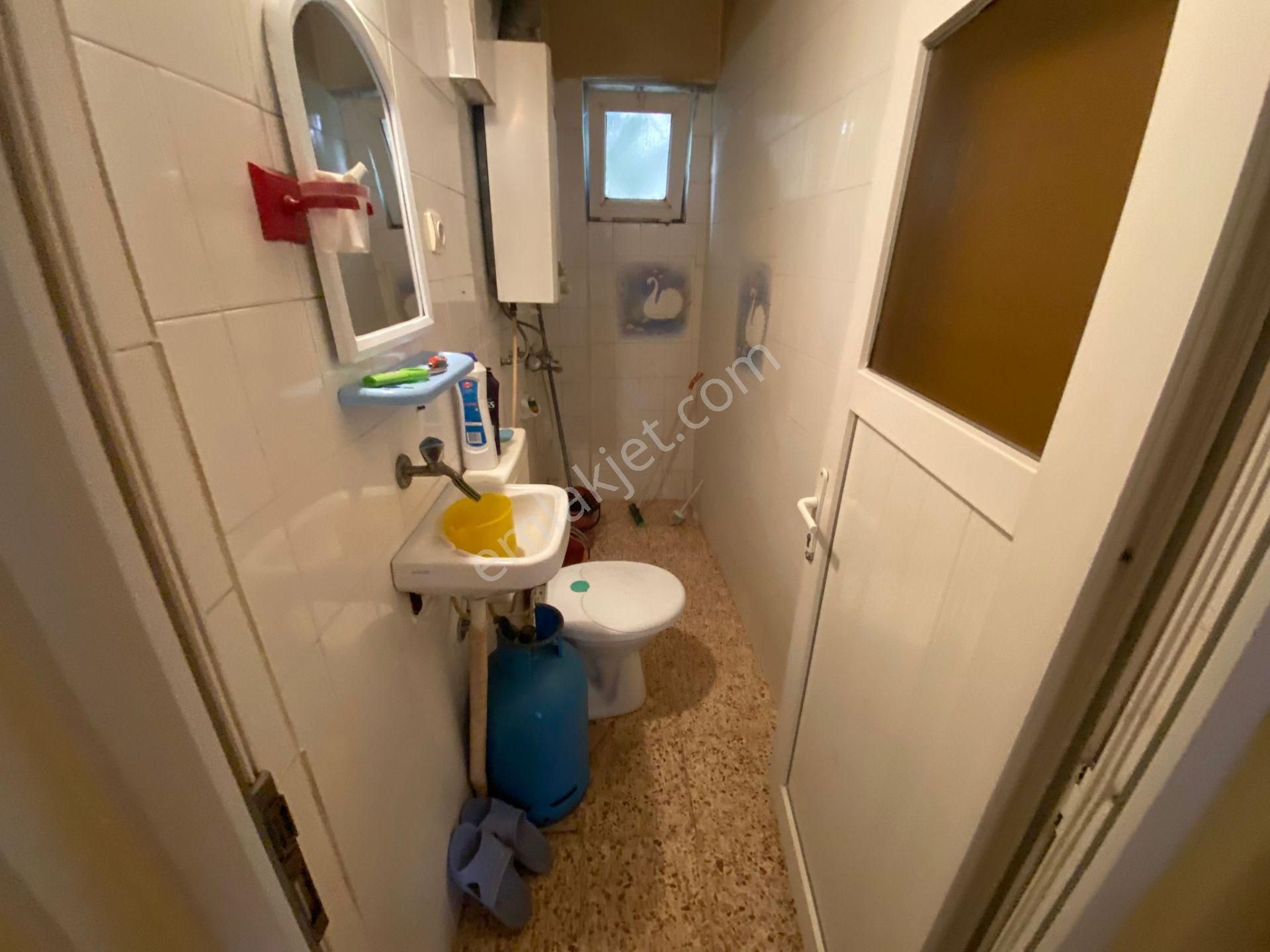 Acill Konak Mehmet Akif Mah.de 2 Katlı 2 Daireli Teraslı Komple Satılık Müstakil Ev - Görsel 14