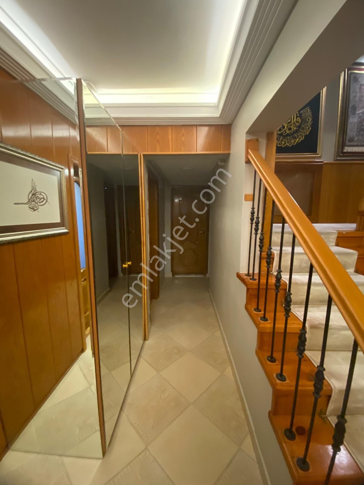 Çamlıca 'da Konut Ve Ticari Kullanıma Uygun Bahçeli Villa - Görsel 30