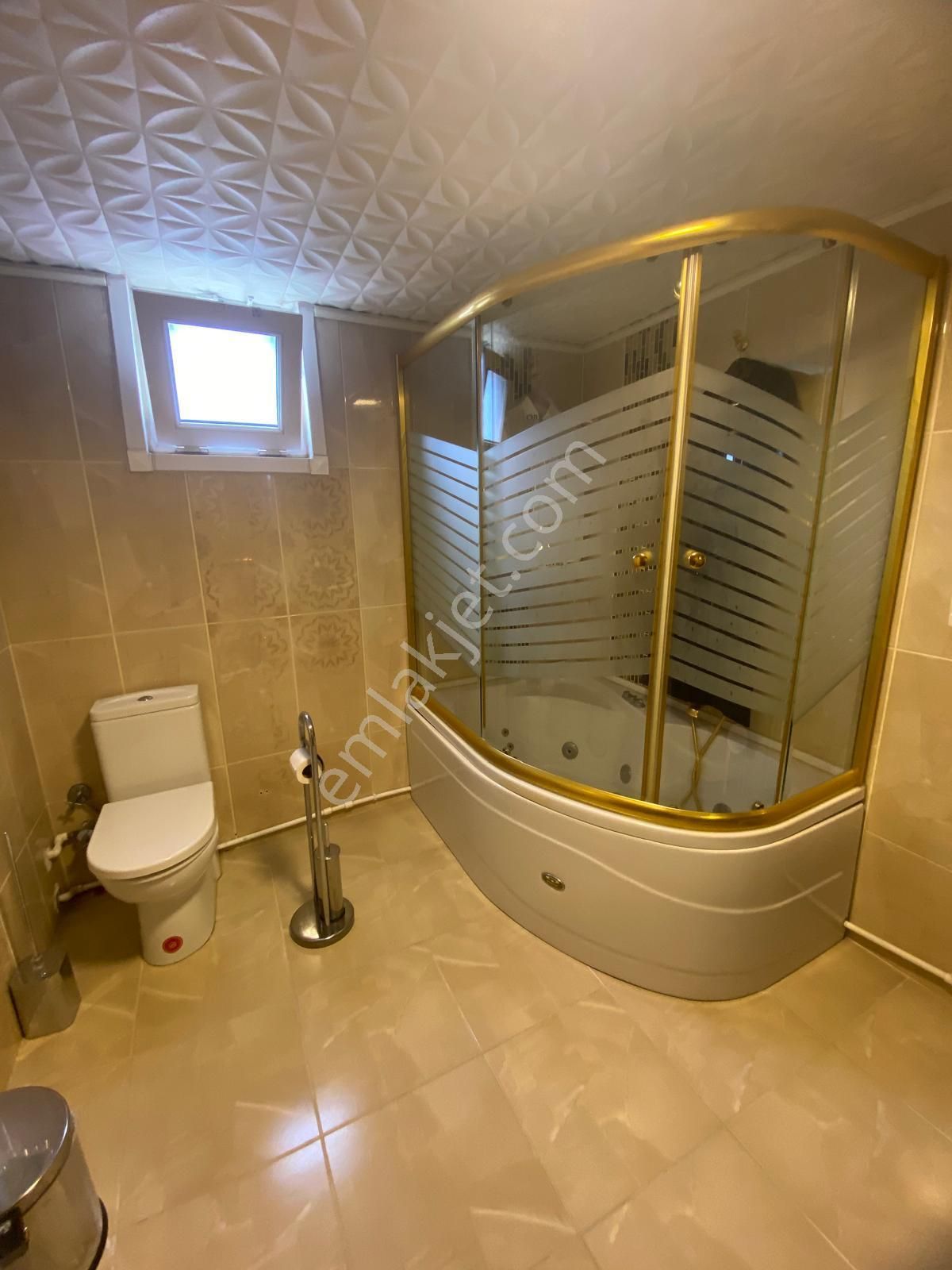 Çamlıca 'da Konut Ve Ticari Kullanıma Uygun Bahçeli Villa - Görsel 32