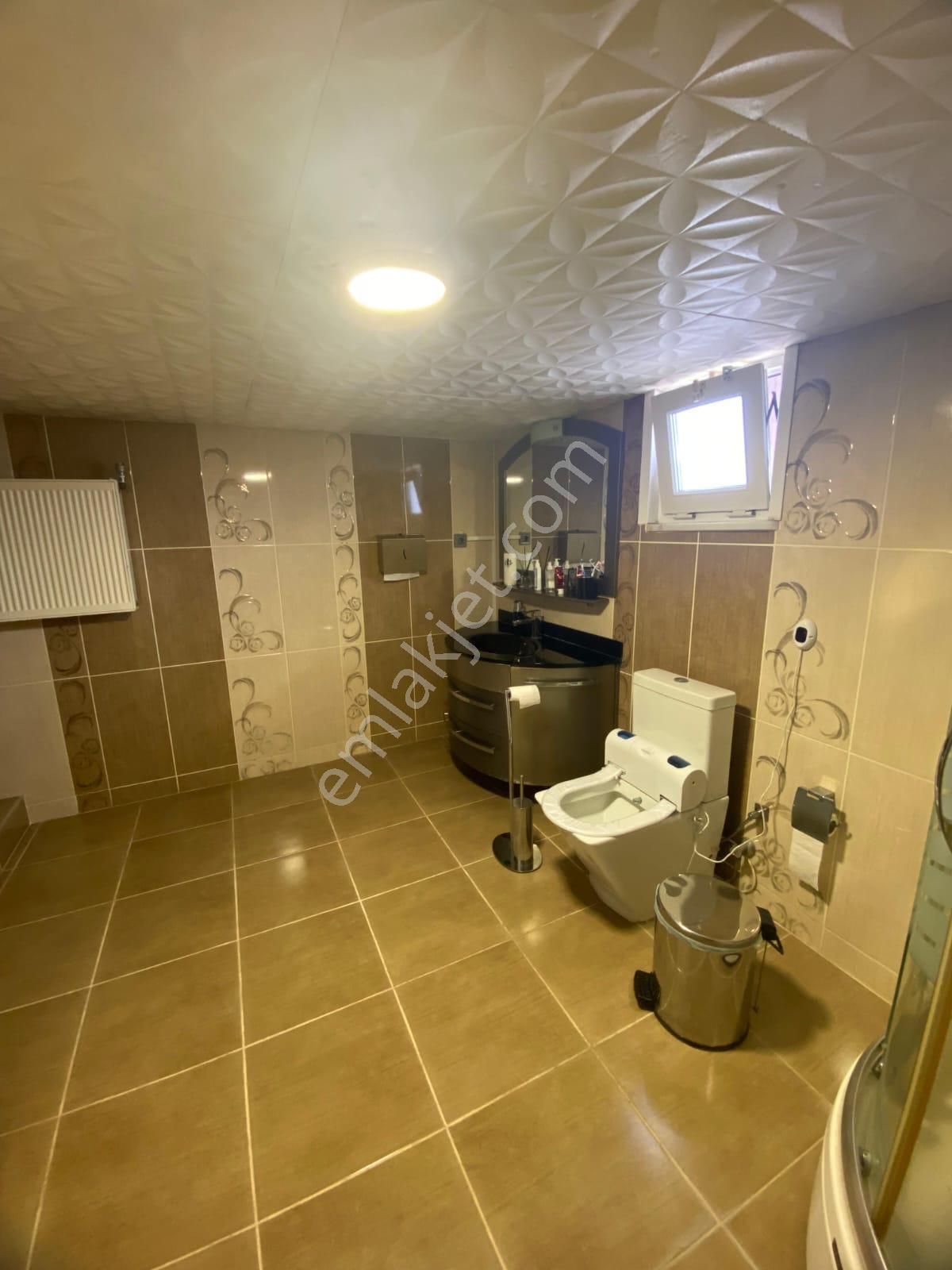 Çamlıca 'da Konut Ve Ticari Kullanıma Uygun Bahçeli Villa - Görsel 29