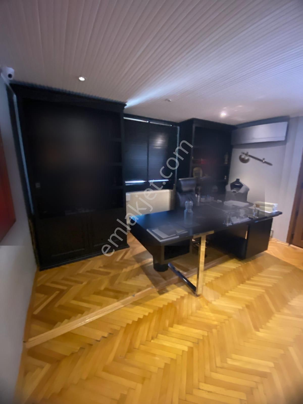 Çamlıca 'da Konut Ve Ticari Kullanıma Uygun Bahçeli Villa - Görsel 21