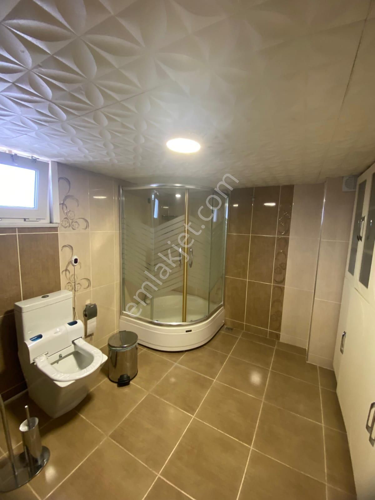 Çamlıca 'da Konut Ve Ticari Kullanıma Uygun Bahçeli Villa - Görsel 28