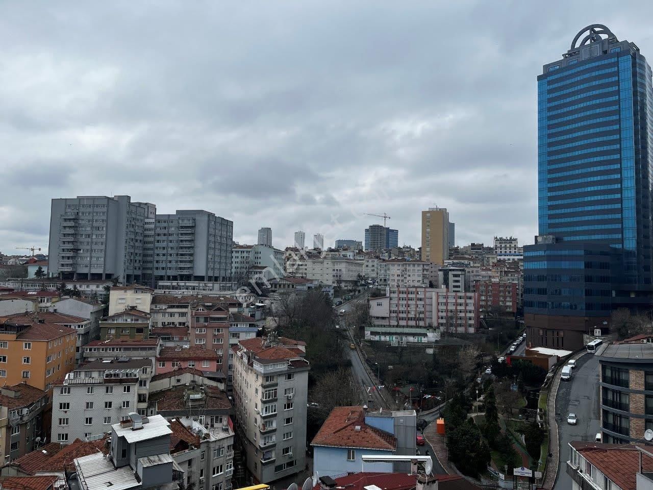 Fatih Te Kiralık Öğrenci Yurdu Binası