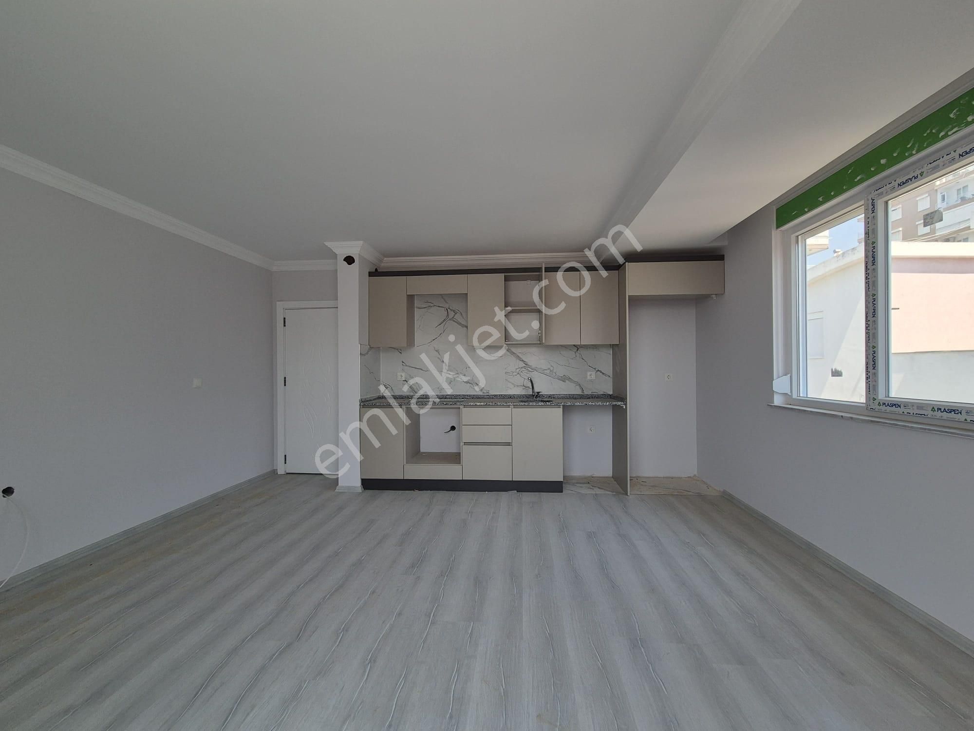 Esentepe'de Şehir Hast Ve Cadde Yakını Sıfır Asansörlü 2+1 Daire