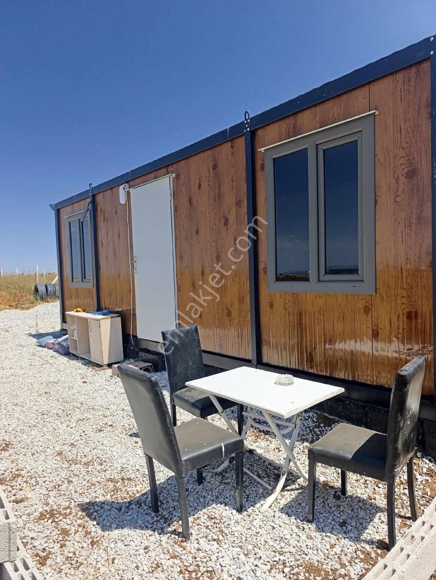Akyurtta Konteynerli 450m2 Hobi Bahcesi Elektrik Su