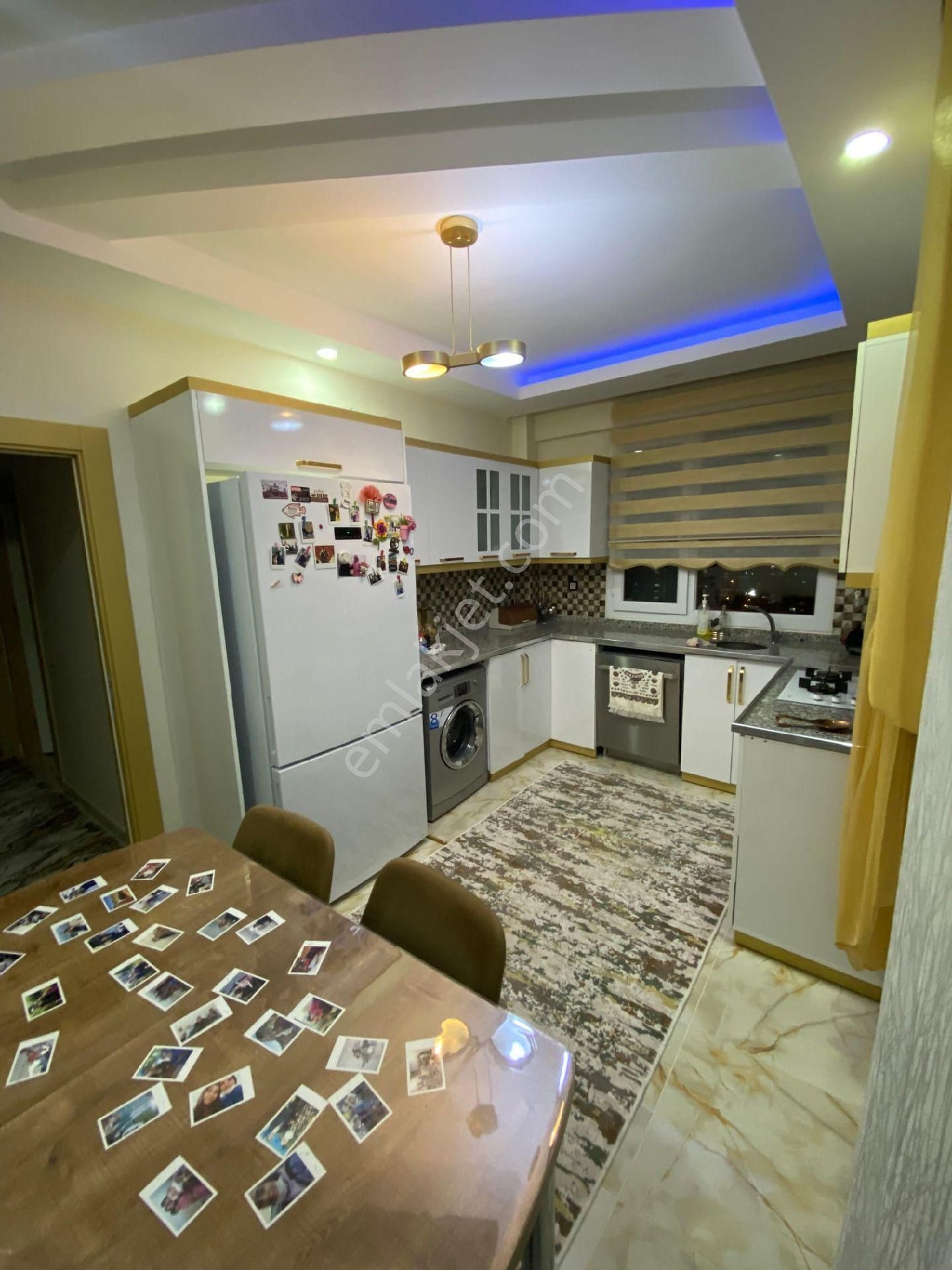 Yeni Şehir Üç Kuyu Kara Kolu Cıvarı Satılık Lüks Daire