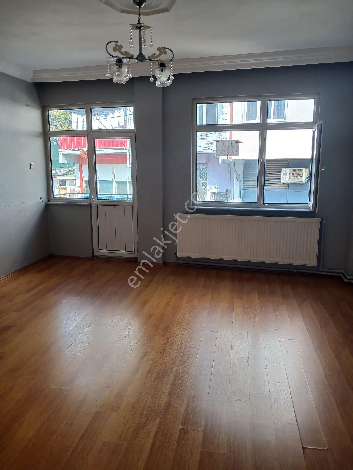 Tarabya Üstü Mahallesinde 3+1 Kiralık Daire