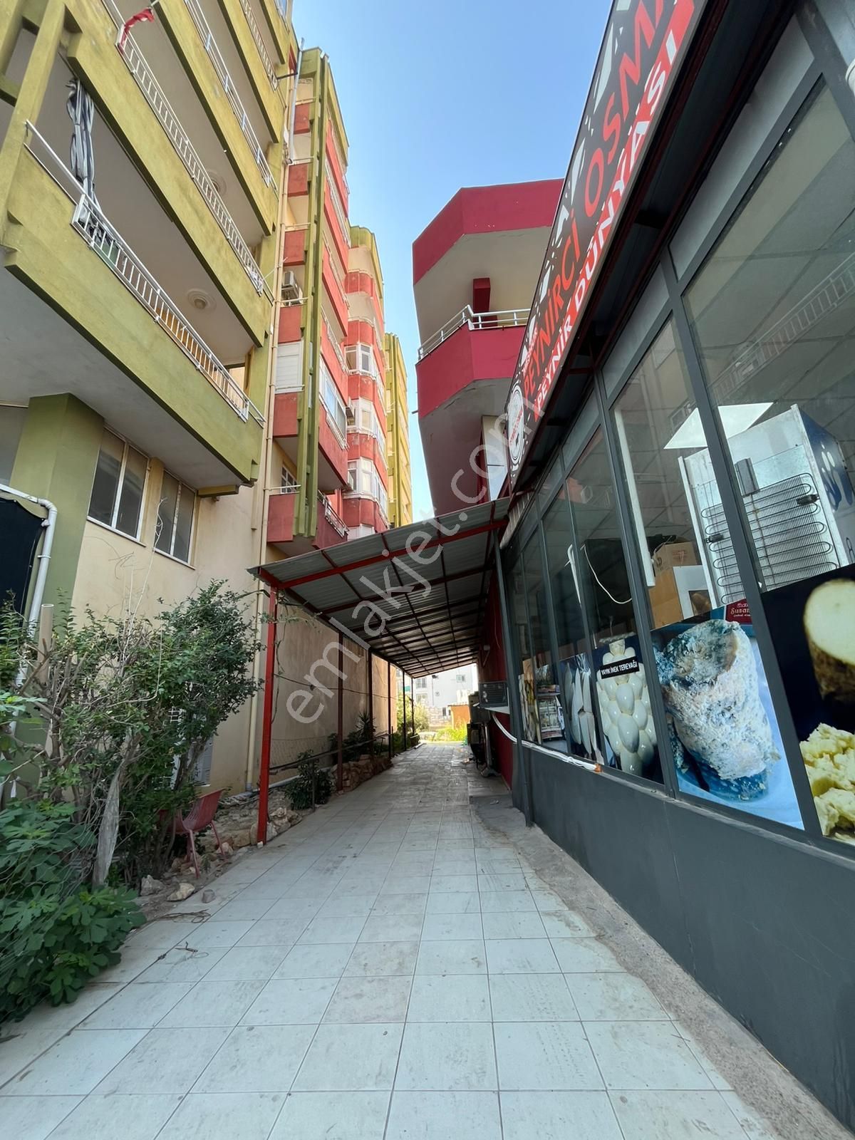 Mersin/silifke/göksu Mahallesi Keklik İşlek Cadde Kiralık Dükkan