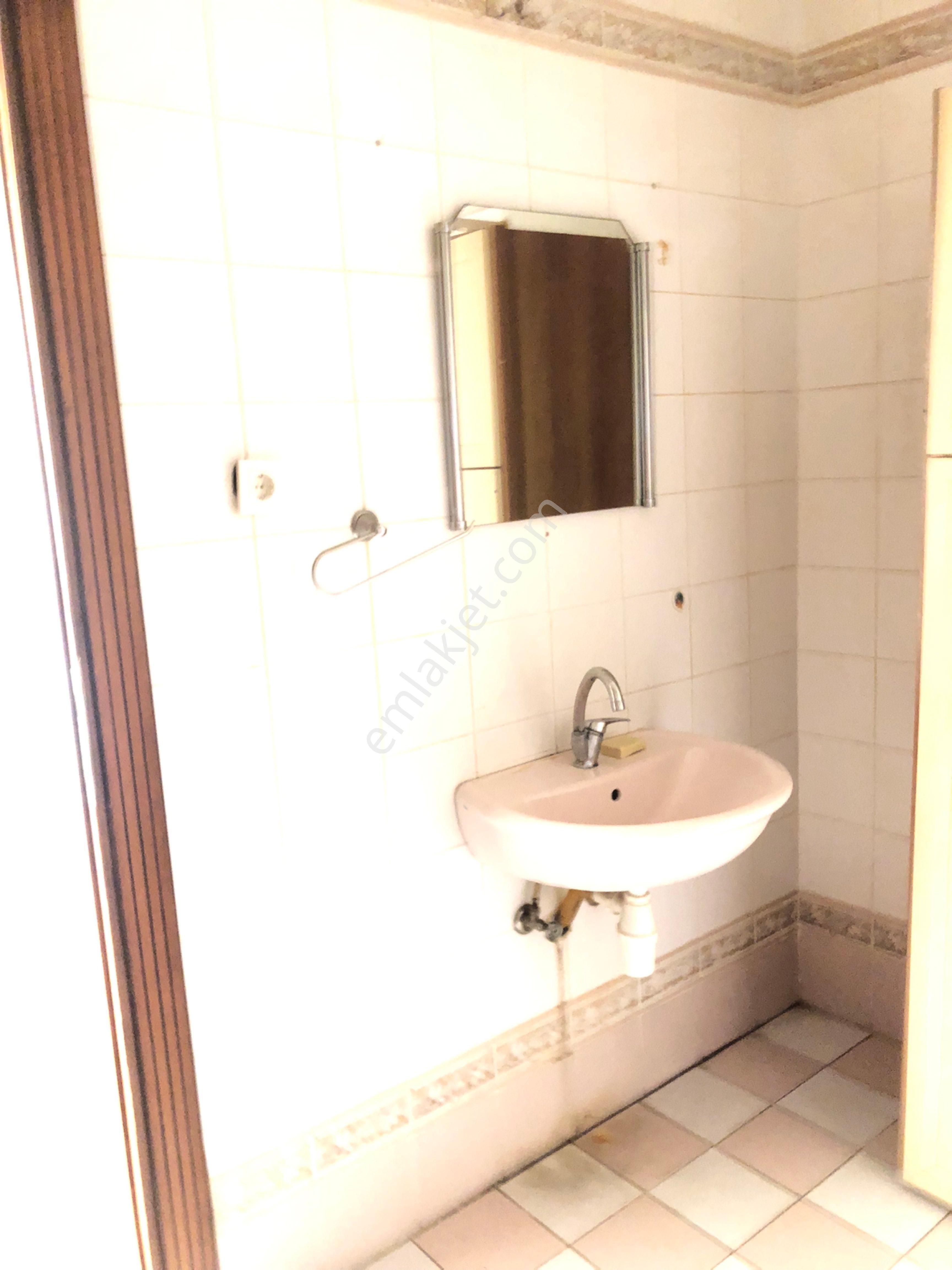 İstanbul Tuzla İstasyon Mahallesi'nde Site İçerisinde Kiralık 4+1 Dubleks Daire - Görsel 24