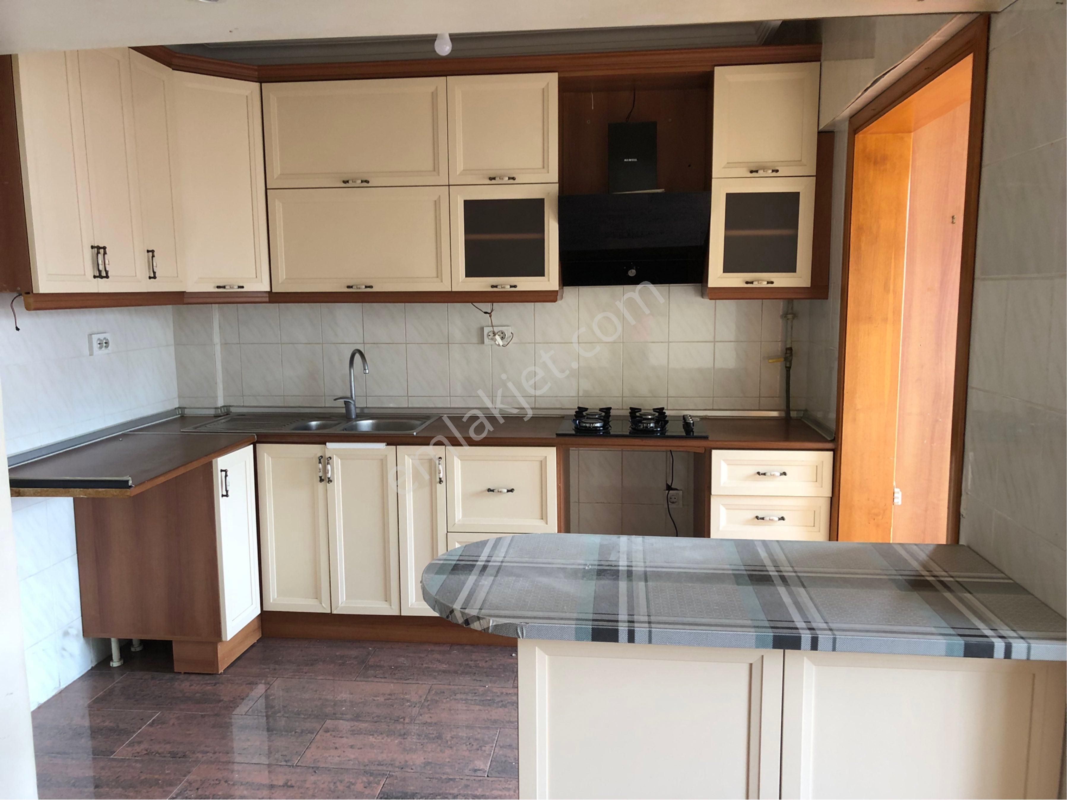 İstanbul Tuzla İstasyon Mahallesi'nde Site İçerisinde Kiralık 4+1 Dubleks Daire - Görsel 4