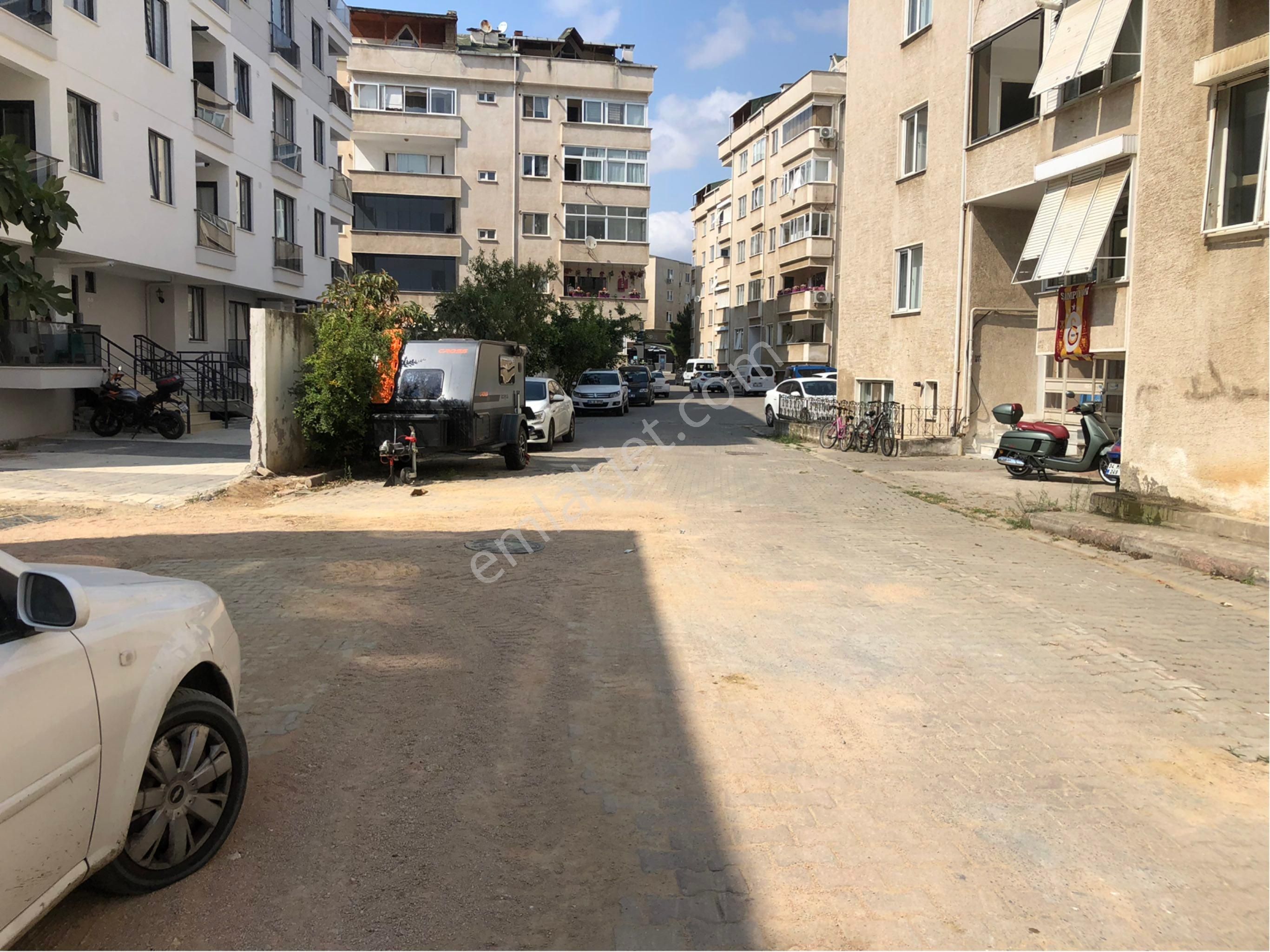 İstanbul Tuzla İstasyon Mahallesi'nde Site İçerisinde Kiralık 4+1 Dubleks Daire - Görsel 2