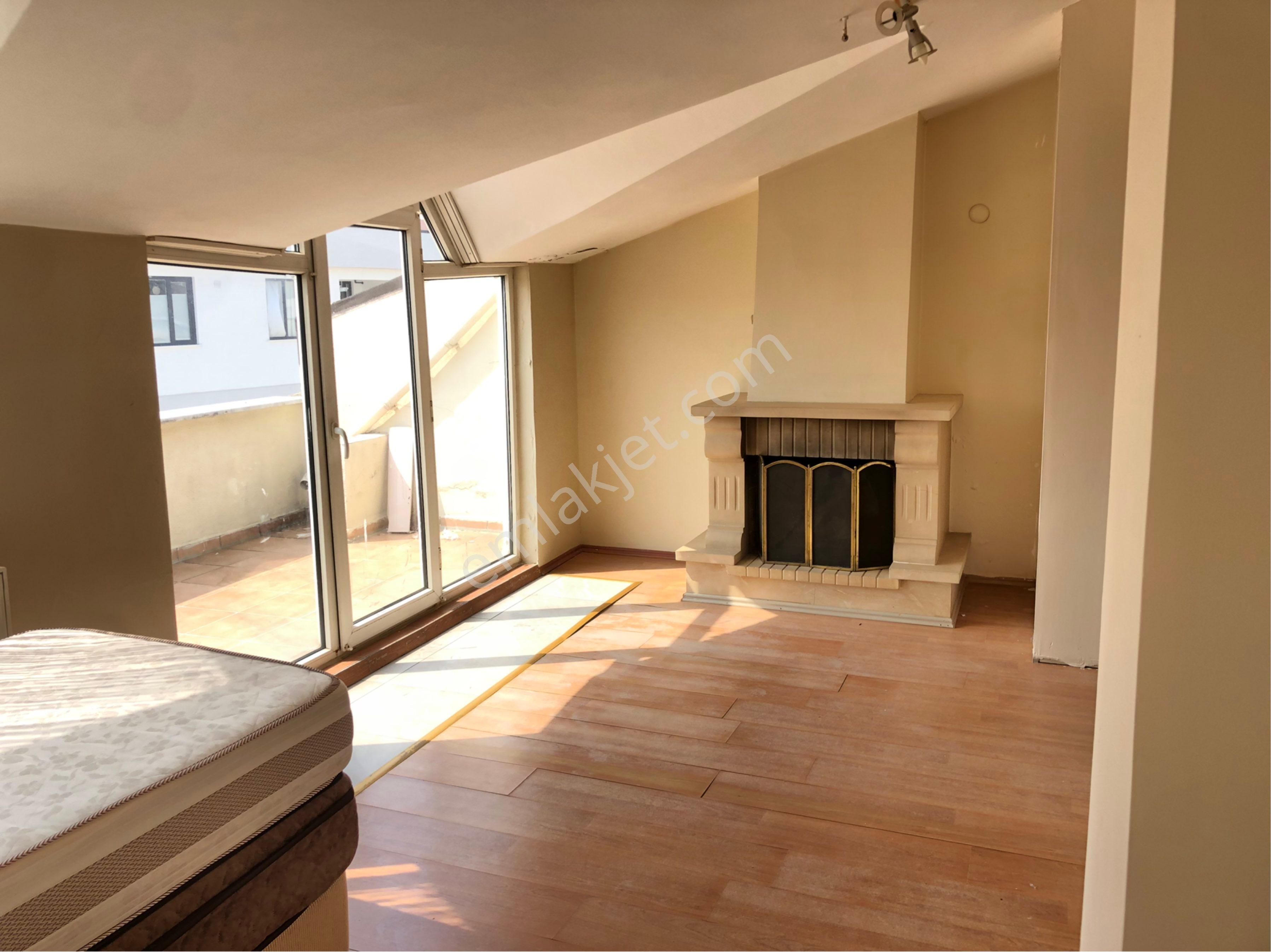 İstanbul Tuzla İstasyon Mahallesi'nde Site İçerisinde Kiralık 4+1 Dubleks Daire - Görsel 19