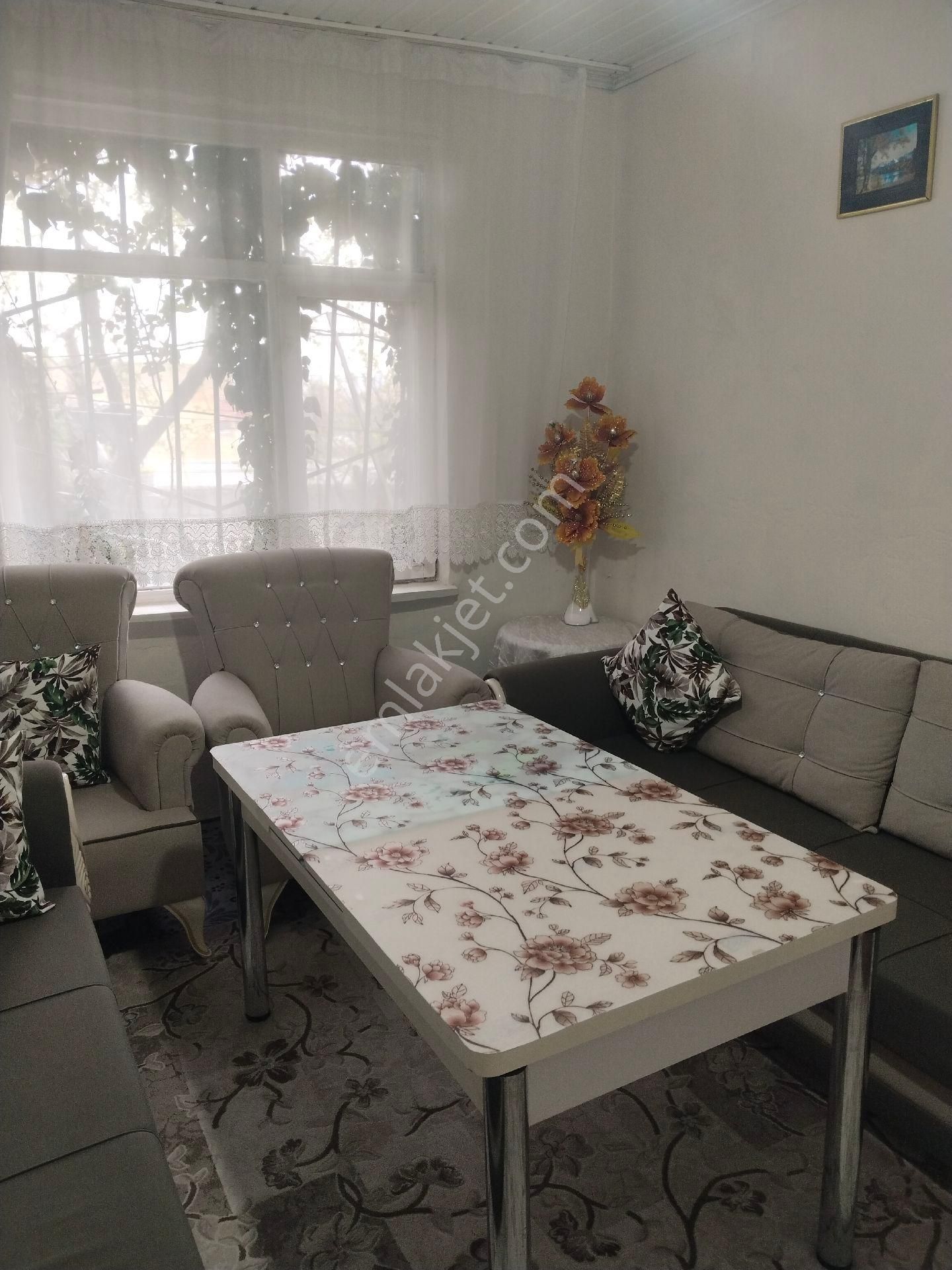 Satılık Kazım Karabekir De Müsait ^atirimlik Ev - Görsel 3