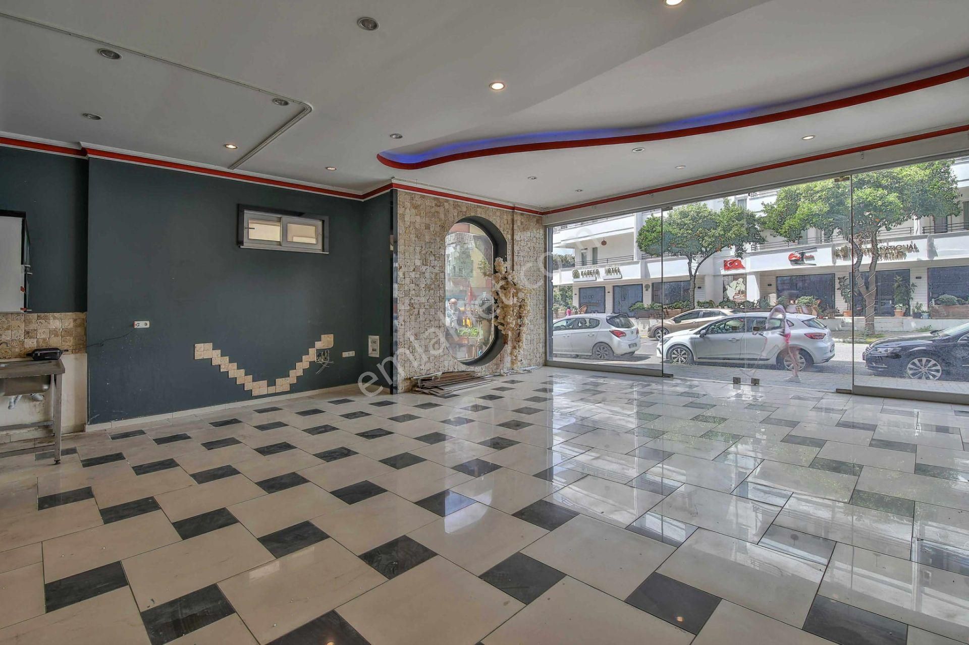 Alanya Merkez Denize 200 Mt İşlek Cadde 145m2 Satılık İş Yeri