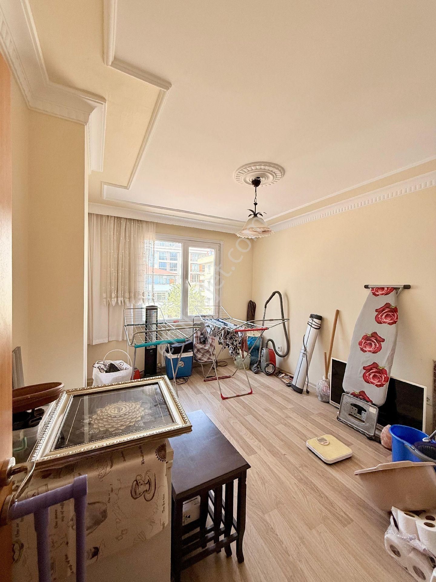 Beylikdüzü Kavaklı Satılık Temiz Daire - Görsel 3