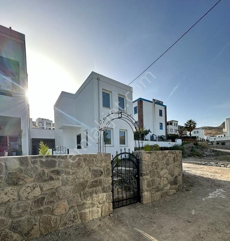 Akyarlar' Da Bahçeli Müstakil 2+1 Sıfır Villa - Görsel 3