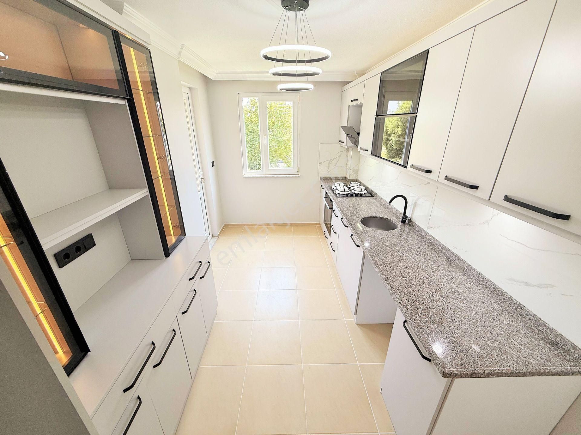 Utku Emlaktan İkizçayda Asansörlü Ön Cephe 2+1 Full Yapılı Daire