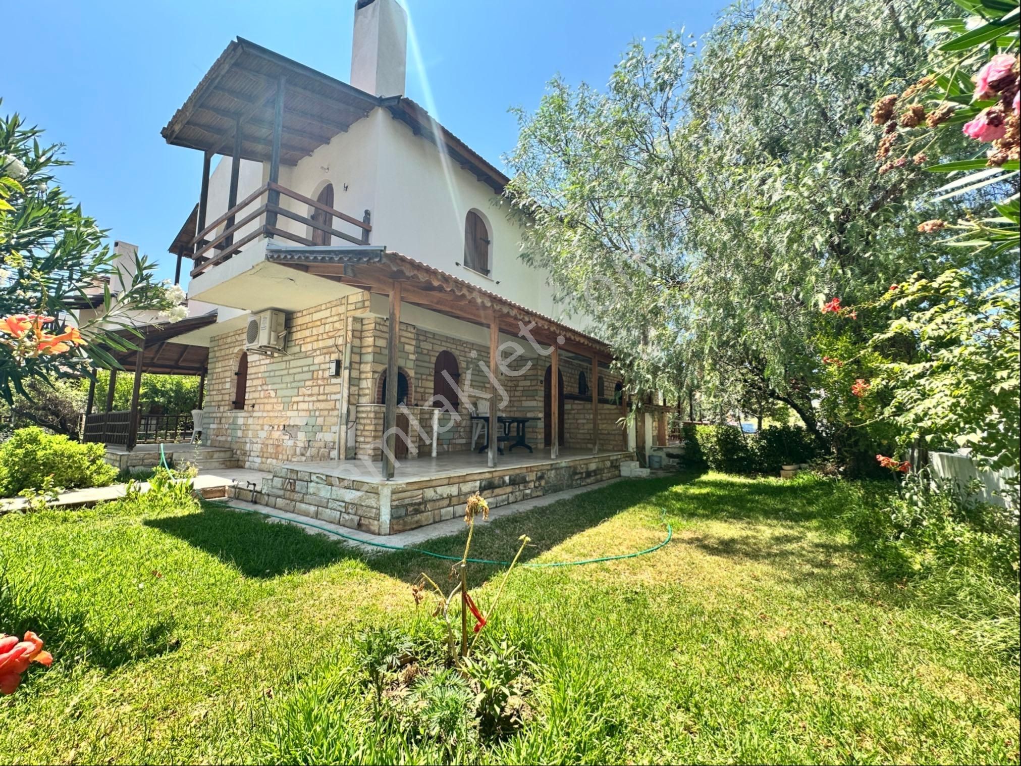 Seferihisar Doğanbeyde Denize Sıfır Lüks Sitede 3+1 Villa - Görsel 10