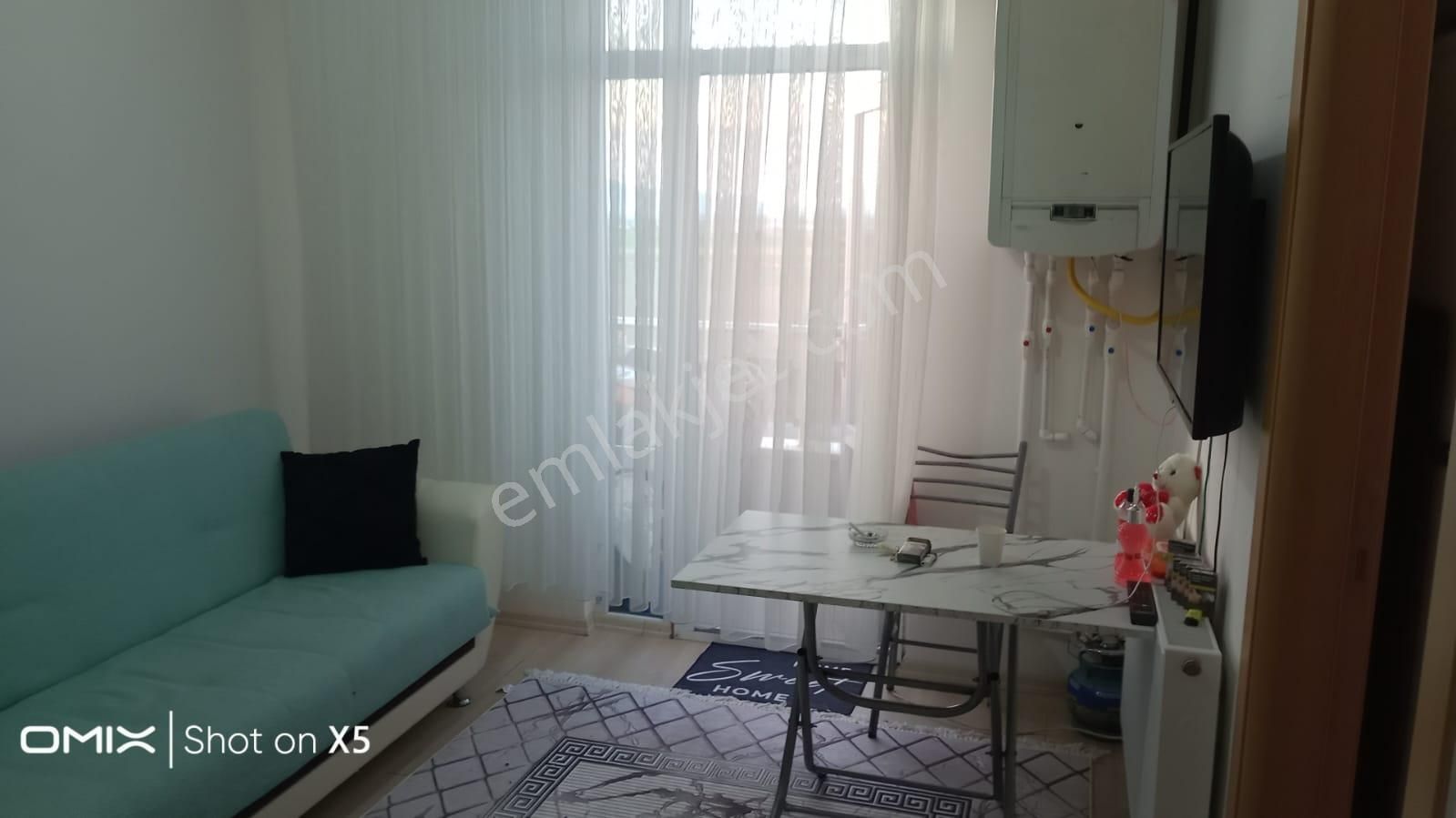 Ünıversite Yakınında Satılık 1+1 Apart