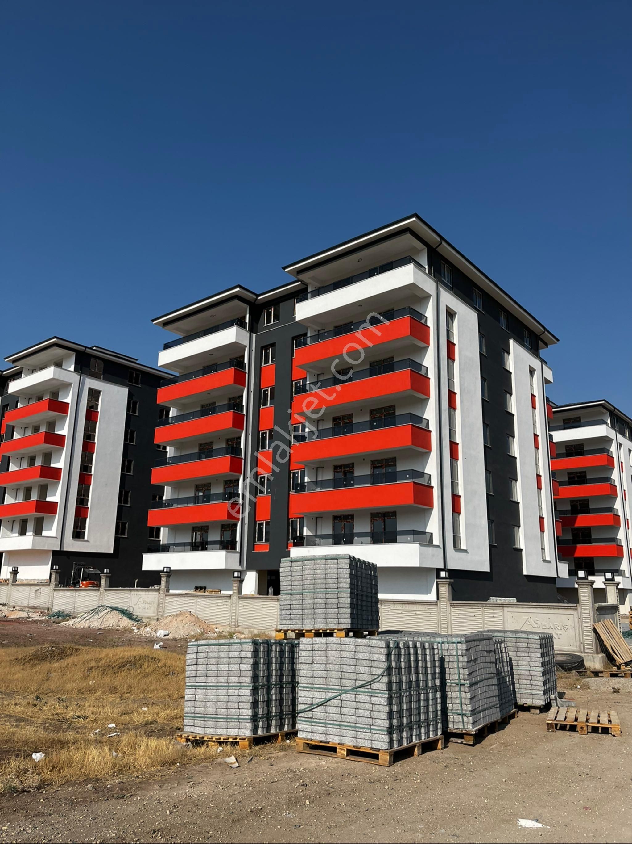 71 Evler Mahallesi Satılık 3*1 (lüks)