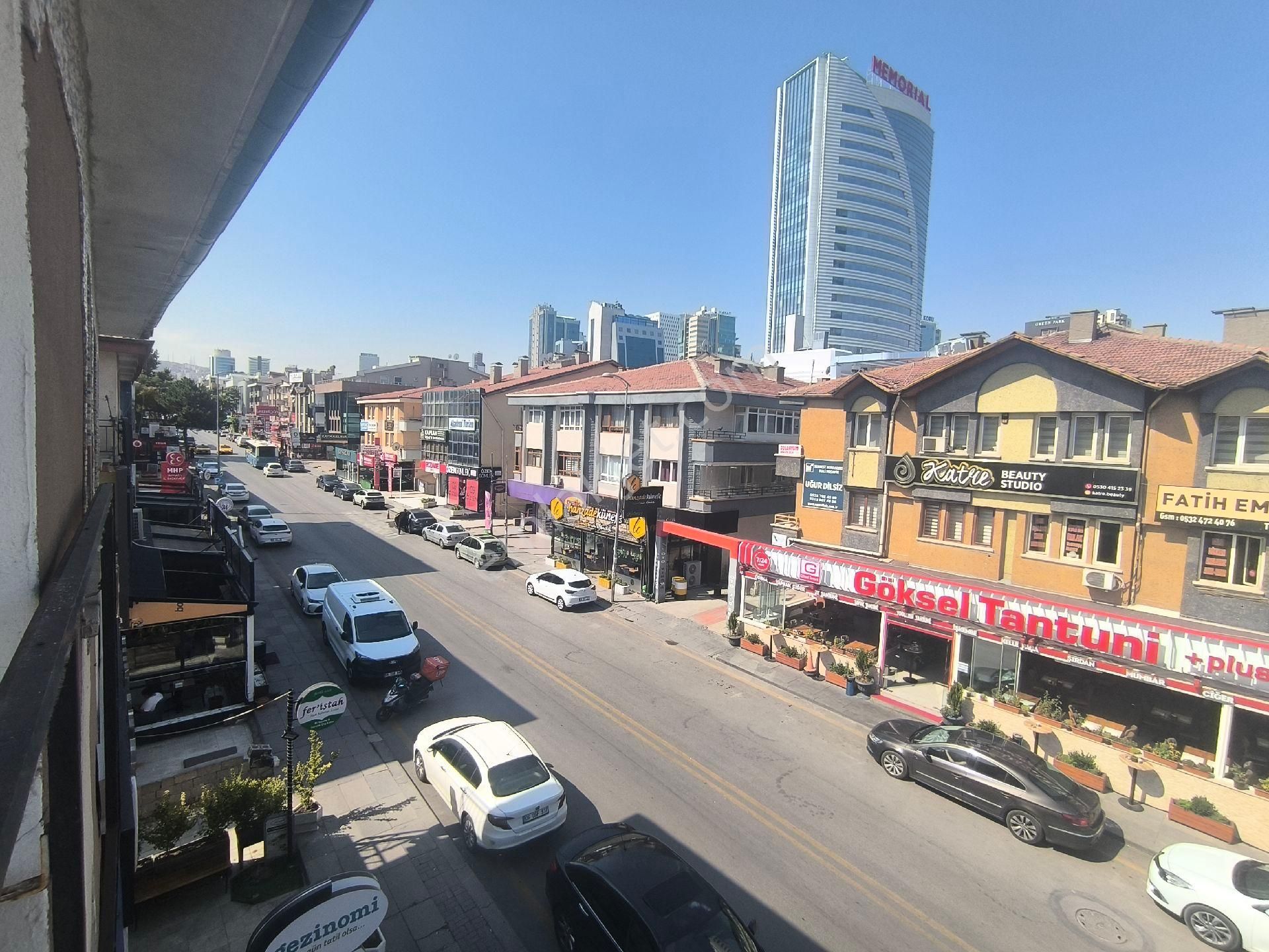Kaplan İnş.& Gayrimankulde Balgat Ceyhun Atıf Kansu Ana Cadde Üzerinde Kiralık 3+1