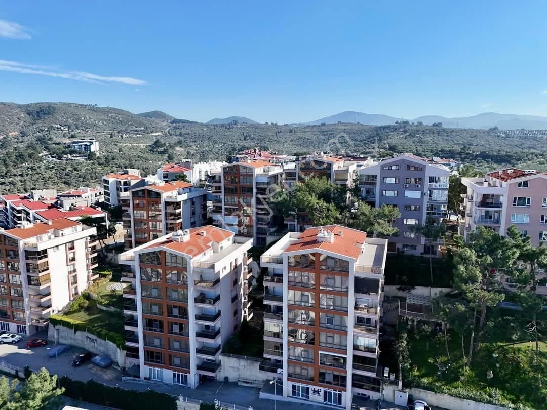 Açık Yüzme Havuzu - Spor Salonu - Deniz Manzarası İle 3+1 Daire