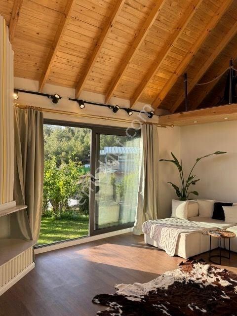 Kemalpaşa Ulucak Mevkiinde Satılık Ahşap Ev - Görsel 6