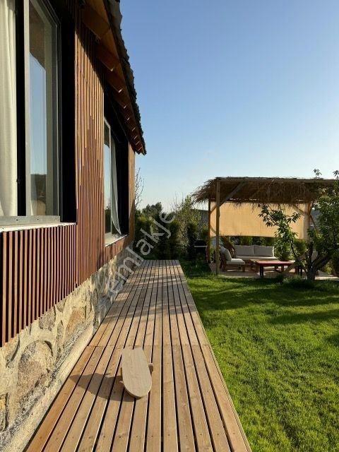 Kemalpaşa Ulucak Mevkiinde Satılık Ahşap Ev - Görsel 2