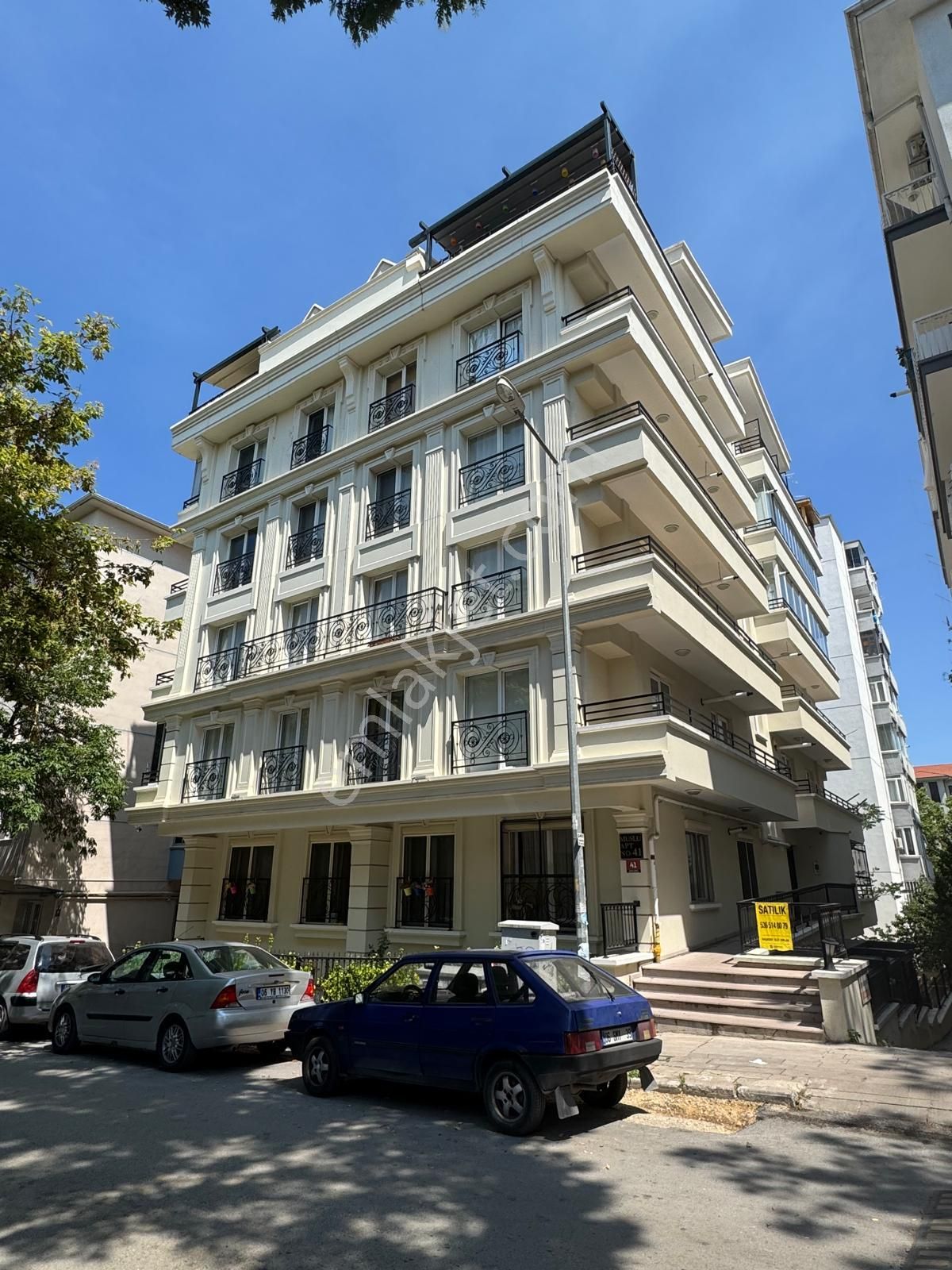 Maltepe Özveren Sok.'ta 3+1 Lüks Daire