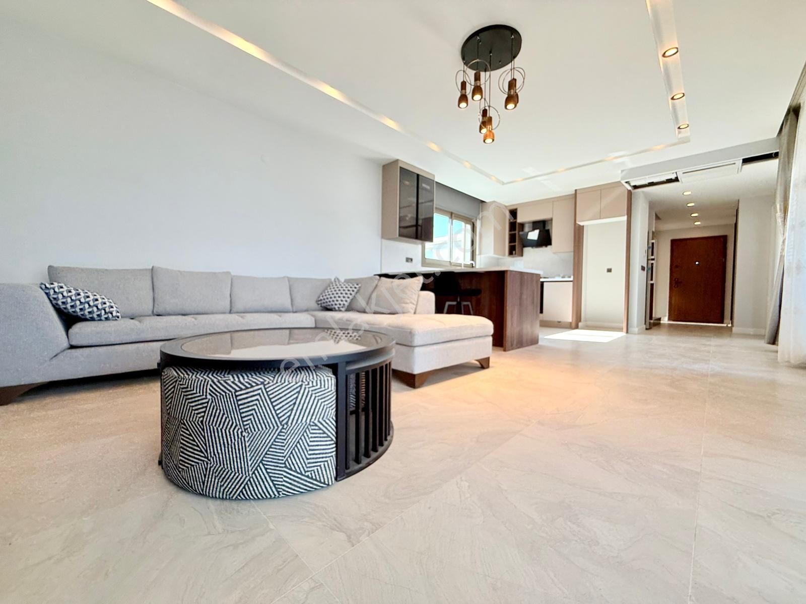 Guvenlık-manzara-özel Havuz/otopark-bahçe-monern Mimari-akıllı Ev-tamamı Müstakil - Görsel 18